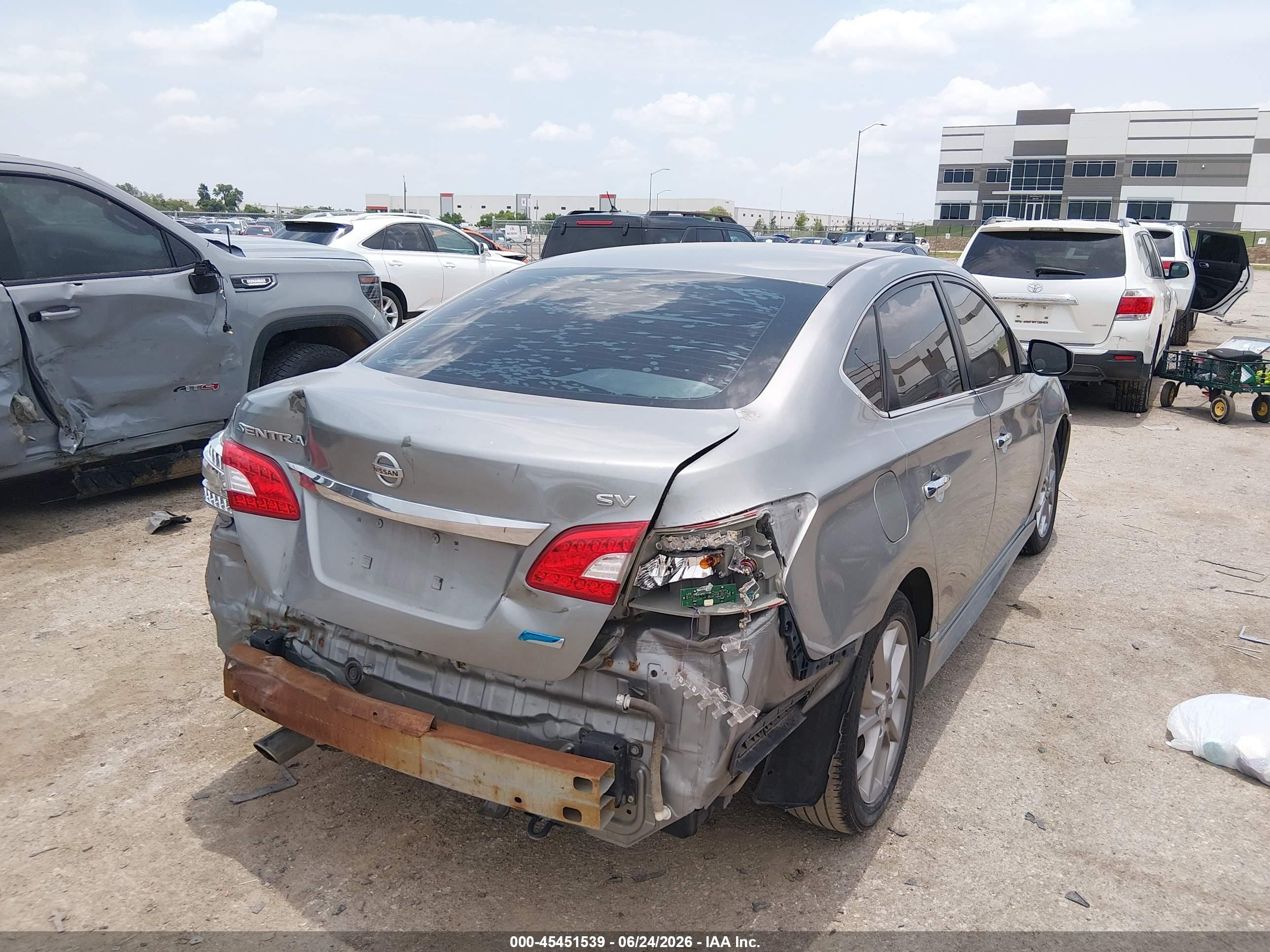 2014 Nissan Sentra Sr Серебряный vin: 3N1AB7AP6EL635854