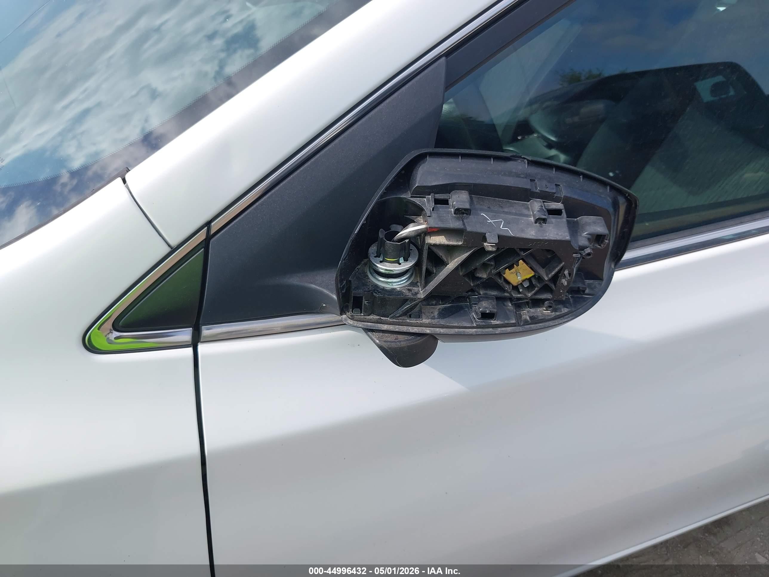 2014 Nissan Sentra Sv Белый vin: 3N1AB7AP6EL663508
