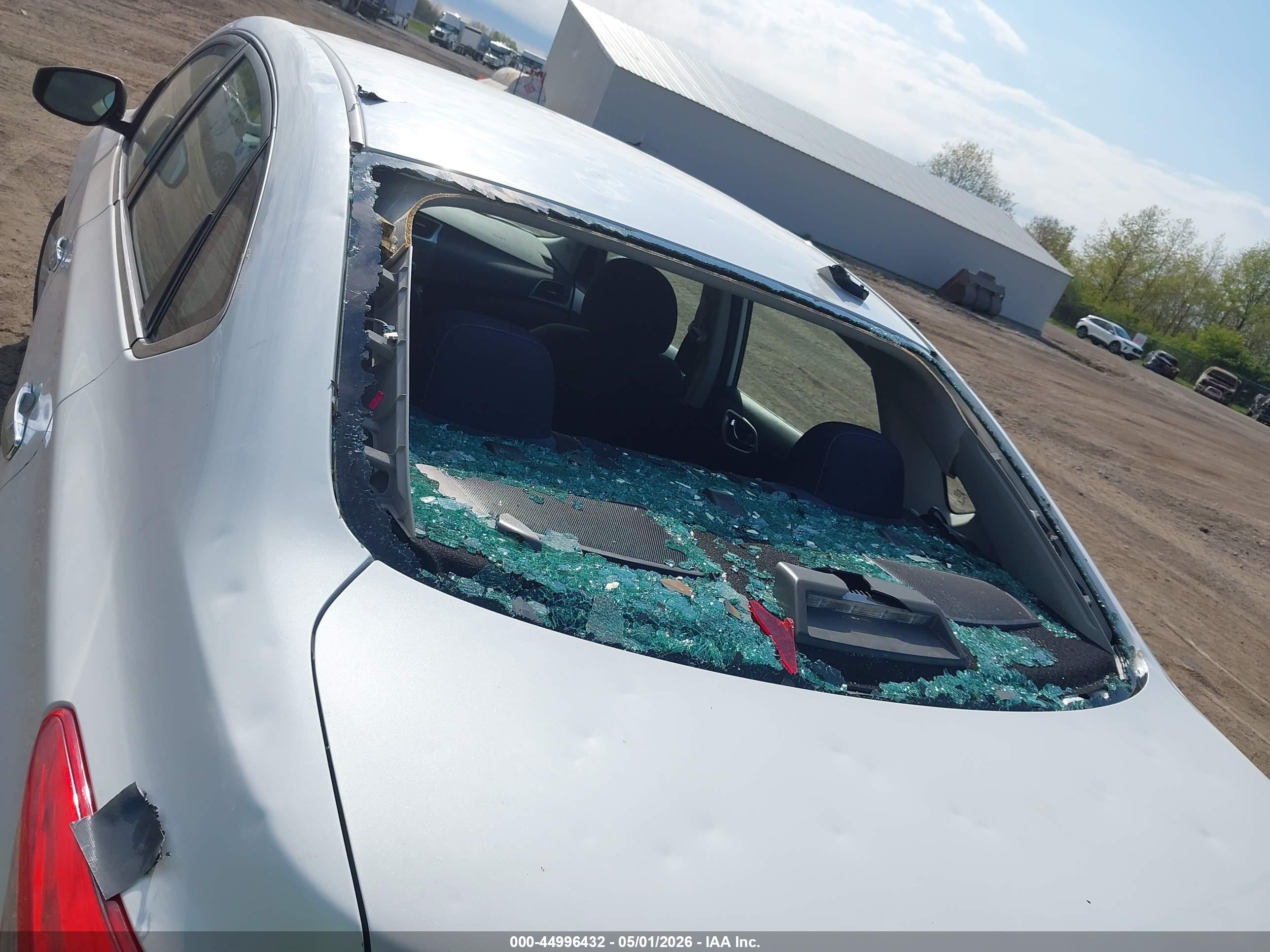 2014 Nissan Sentra Sv Белый vin: 3N1AB7AP6EL663508