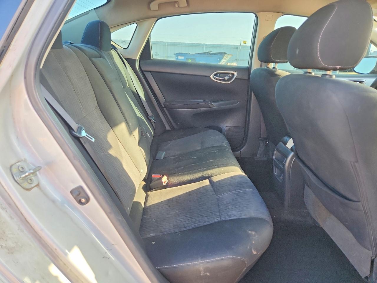 2014 Nissan Sentra Sv Silver vin: 3N1AB7AP6EY201551