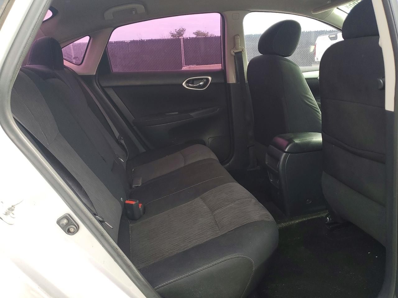 2014 Nissan Sentra Sv Silver vin: 3N1AB7AP6EY208175