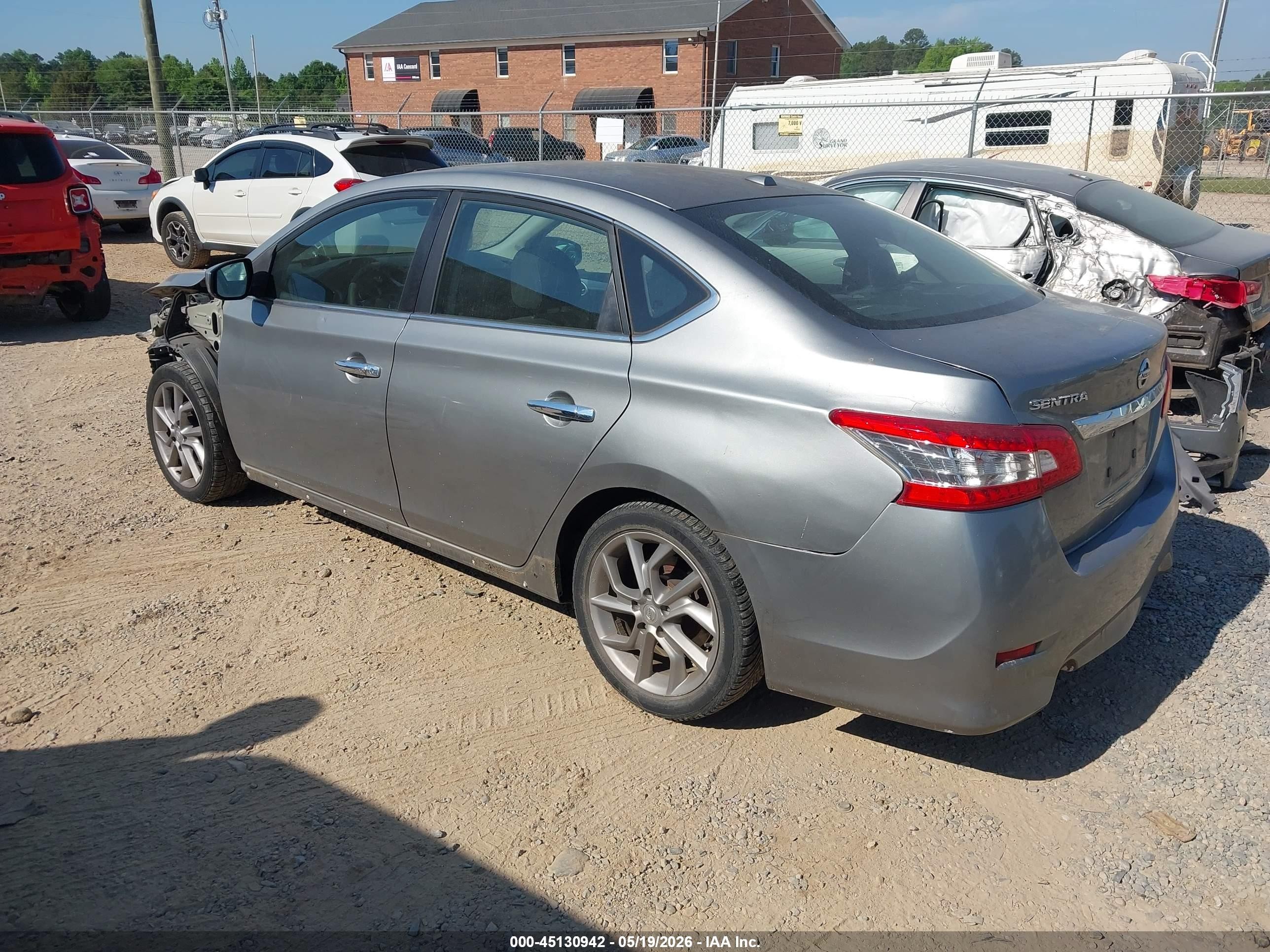 2014 Nissan Sentra Sr Silver vin: 3N1AB7AP6EY301519