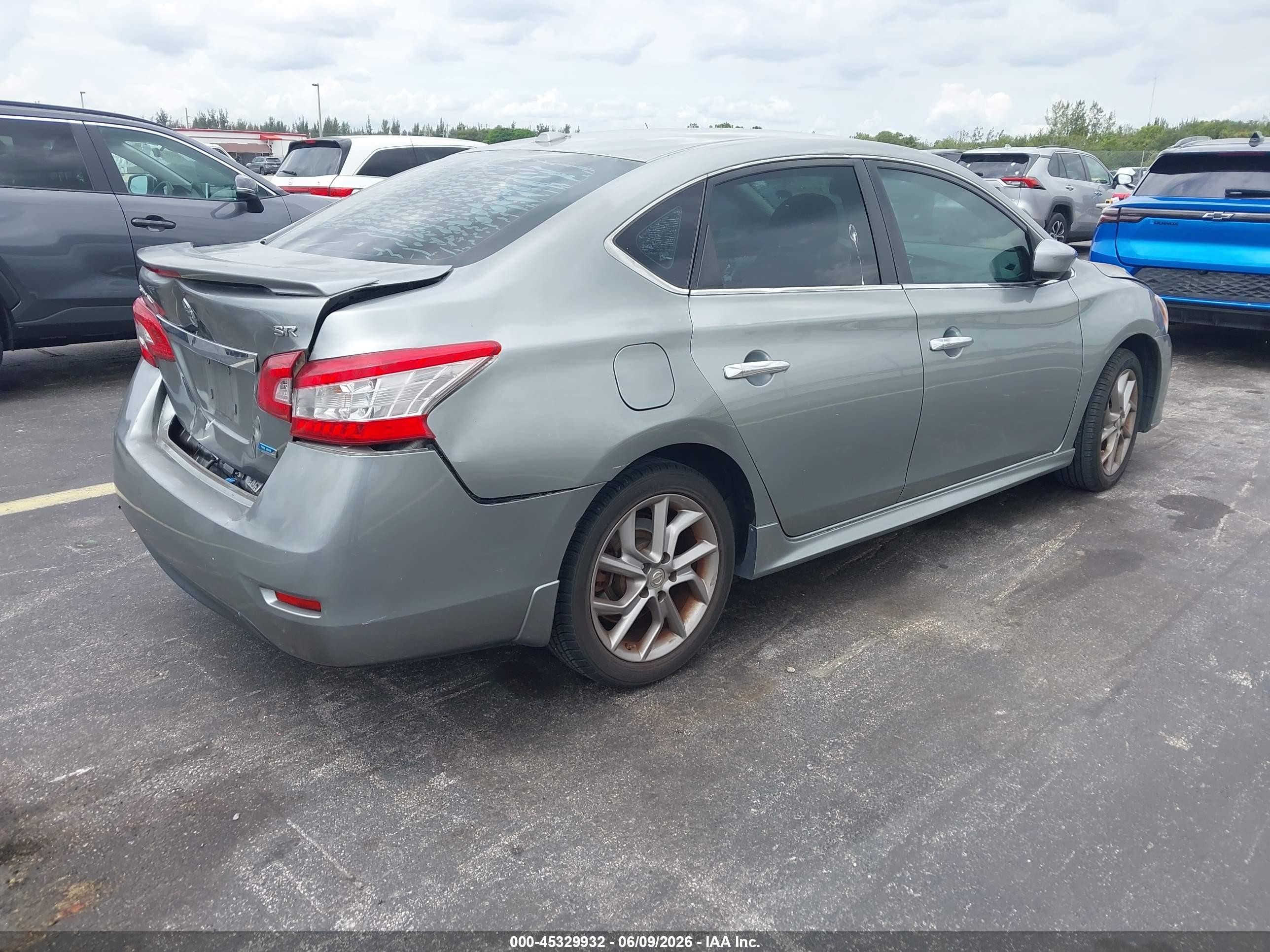 2014 Nissan Sentra Sr Silver vin: 3N1AB7AP6EY341342