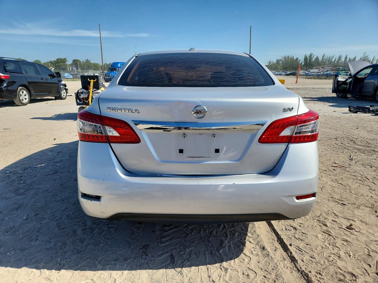 2015 Nissan Sentra Sv Silver vin: 3N1AB7AP6FL652770