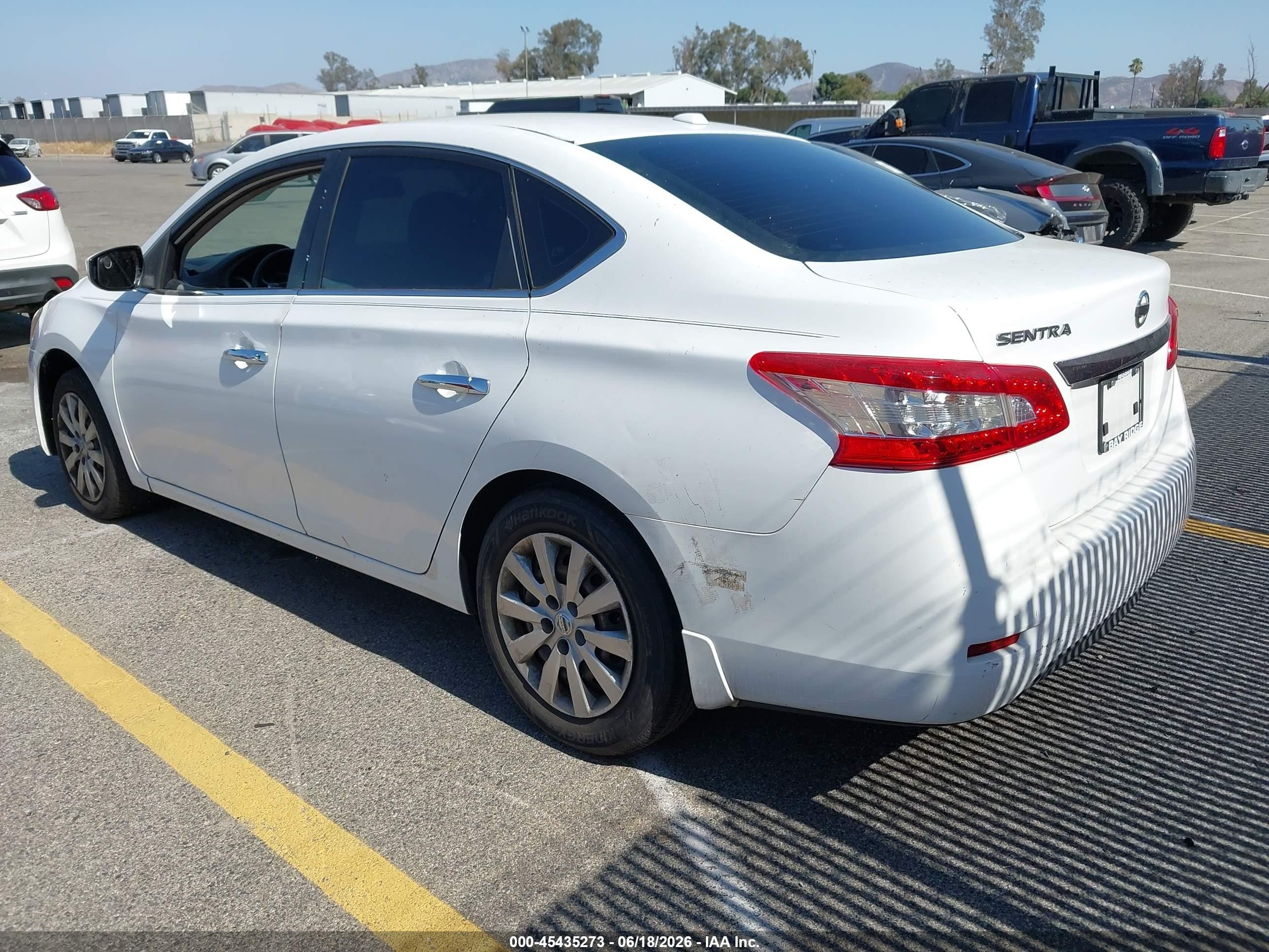 2015 Nissan Sentra Sv White vin: 3N1AB7AP6FY217895