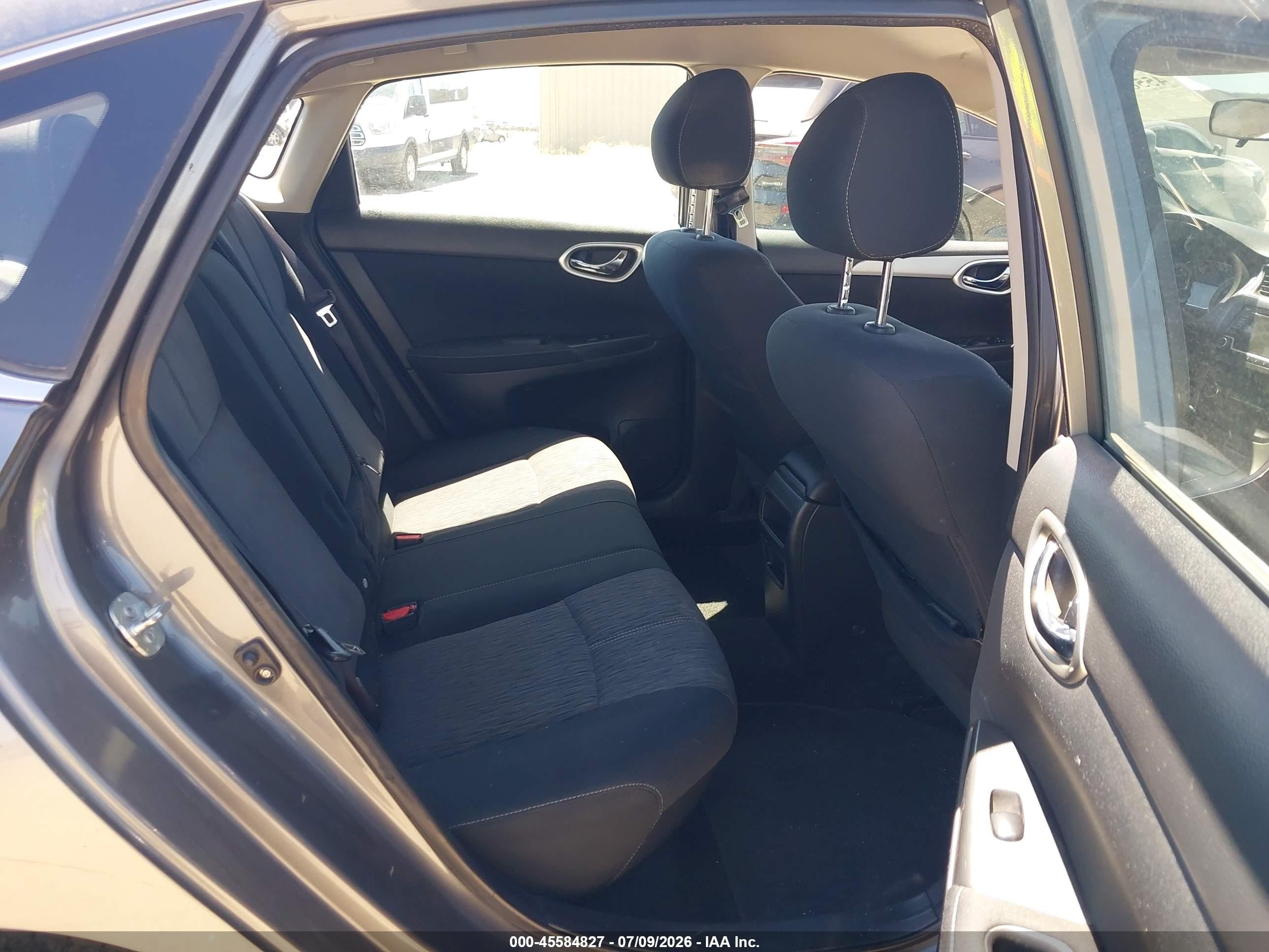 2015 Nissan Sentra Sv Серый vin: 3N1AB7AP6FY235023