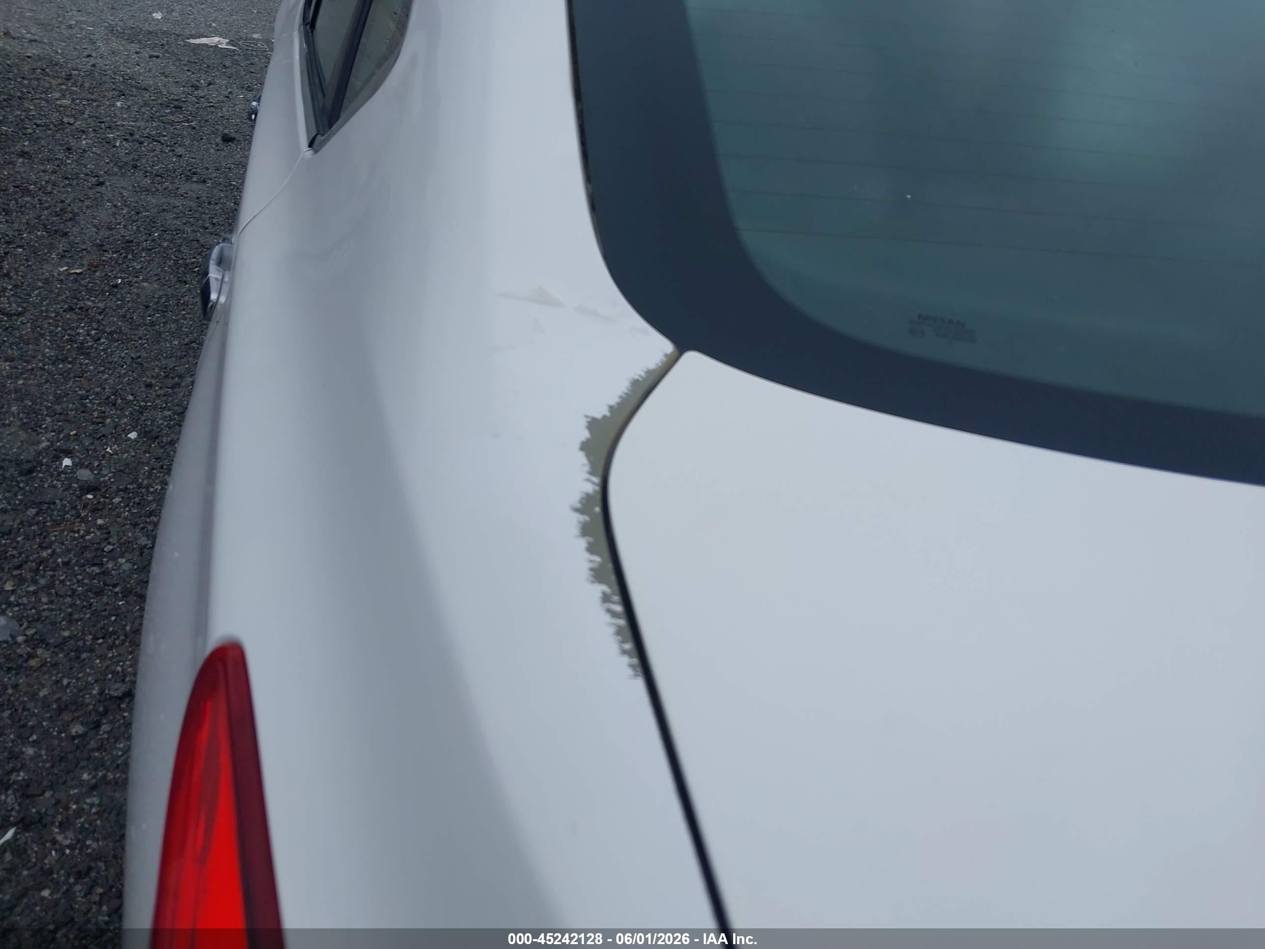 2015 Nissan Sentra Fe+ S/s/sl/sr/sv Белый vin: 3N1AB7AP6FY236169