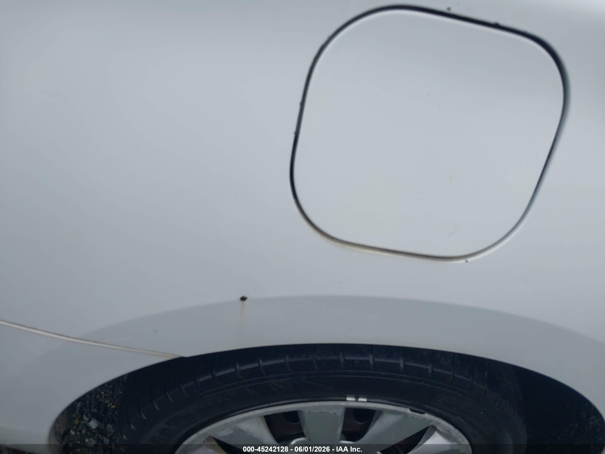 2015 Nissan Sentra Fe+ S/s/sl/sr/sv Белый vin: 3N1AB7AP6FY236169