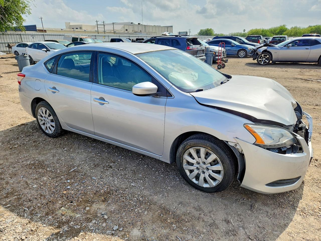 2015 Nissan Sentra S Серебряный vin: 3N1AB7AP6FY278518