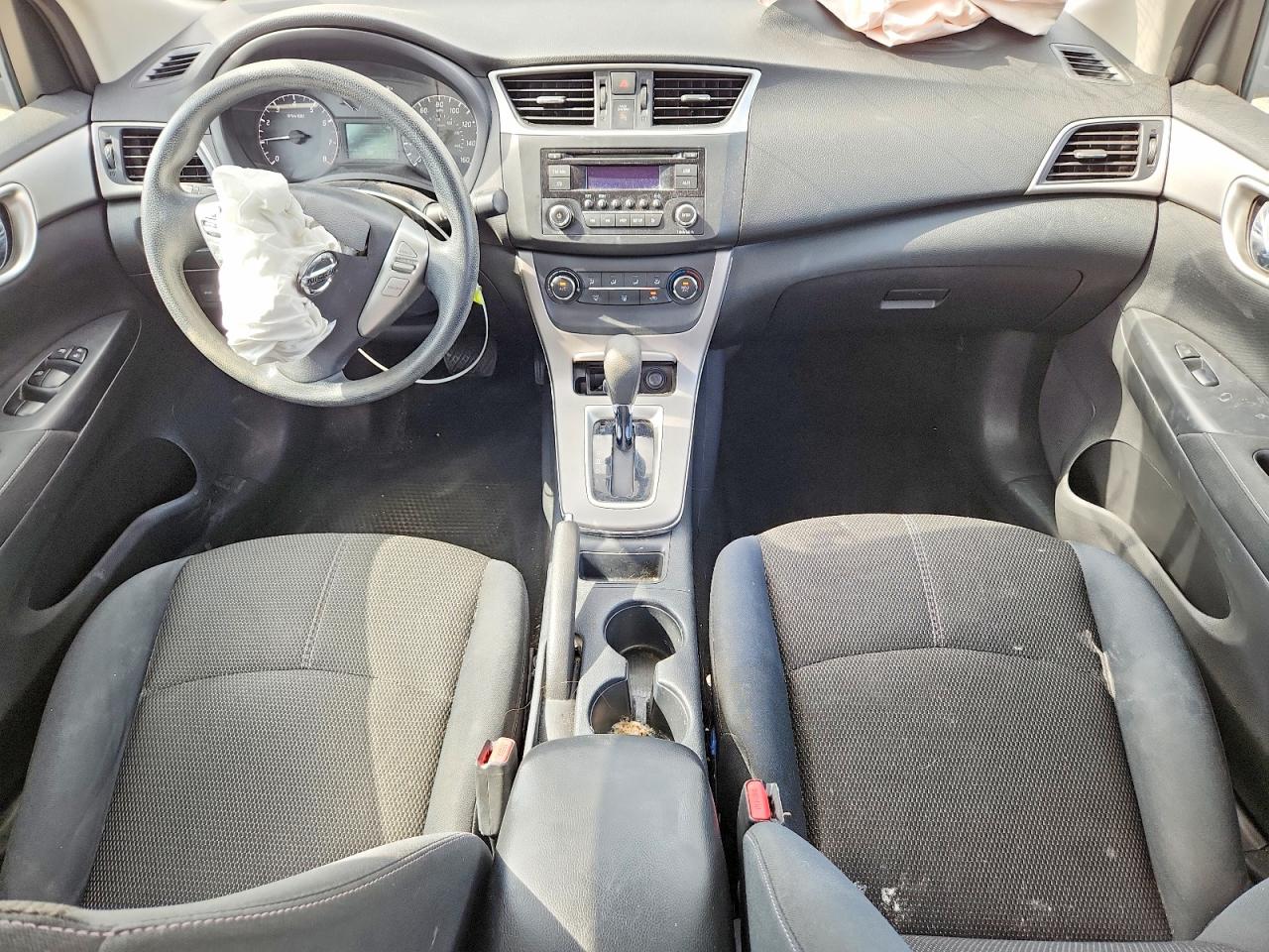 2015 Nissan Sentra S Серебряный vin: 3N1AB7AP6FY278518