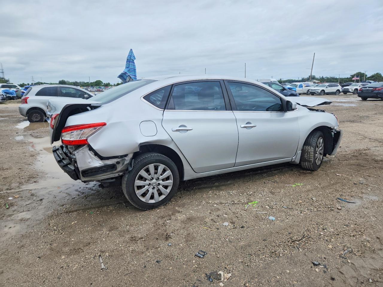 2015 Nissan Sentra S Silver vin: 3N1AB7AP6FY281578