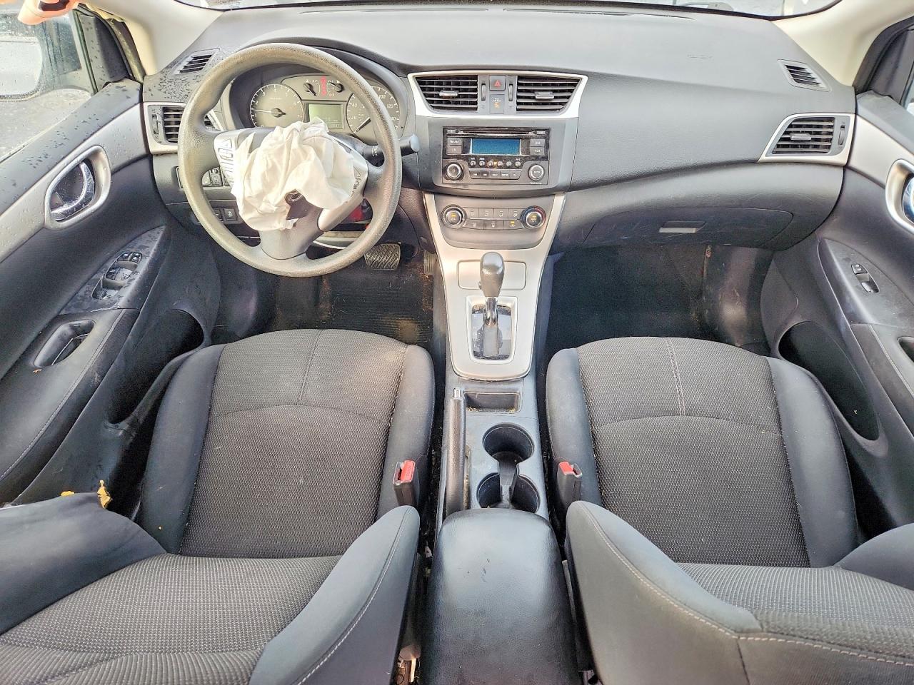 2015 Nissan Sentra S Серебряный vin: 3N1AB7AP6FY283010