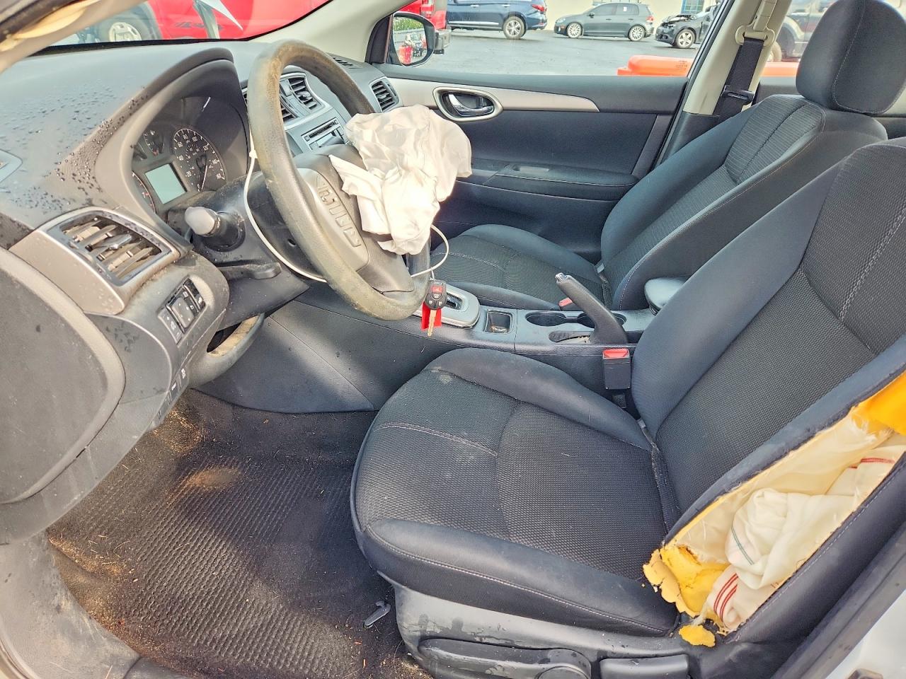2015 Nissan Sentra S Серебряный vin: 3N1AB7AP6FY283010
