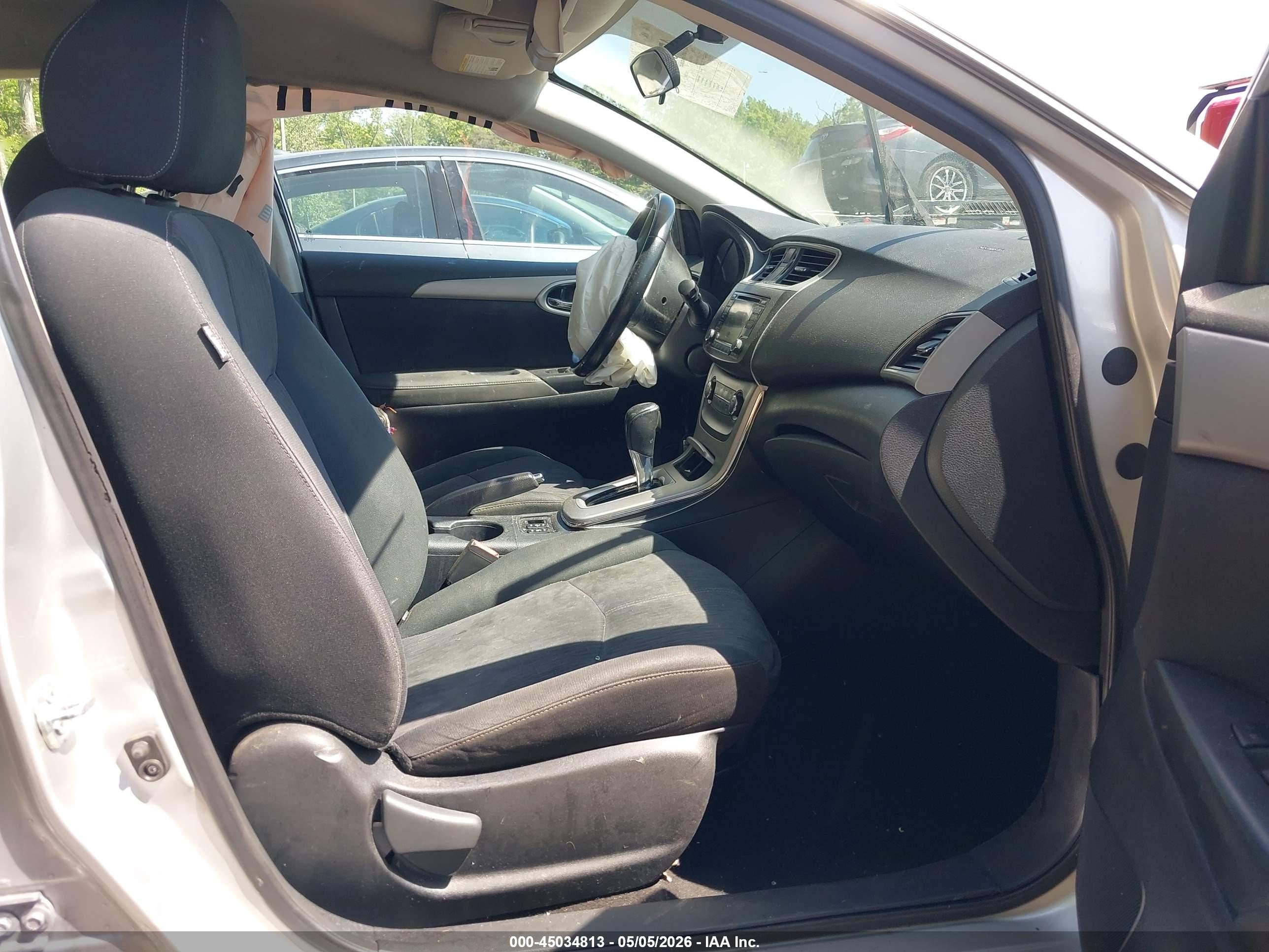 2015 Nissan Sentra Sv Серебряный vin: 3N1AB7AP6FY304907