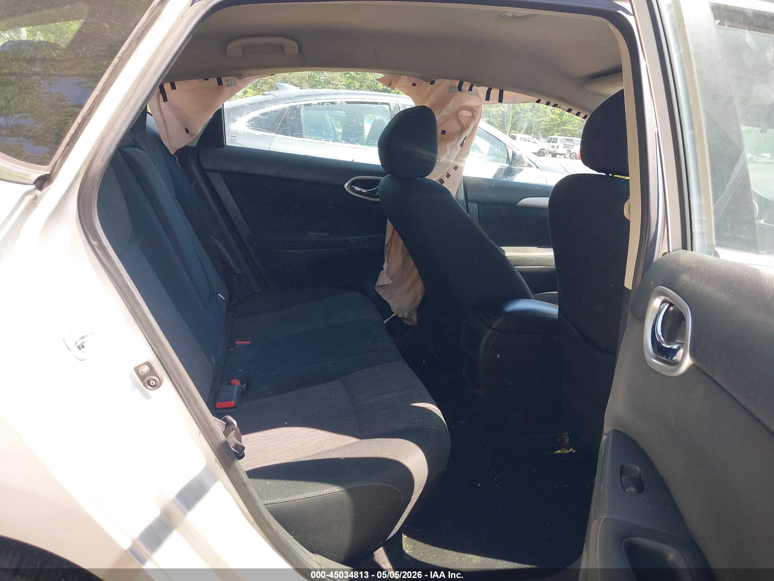 2015 Nissan Sentra Sv Серебряный vin: 3N1AB7AP6FY304907
