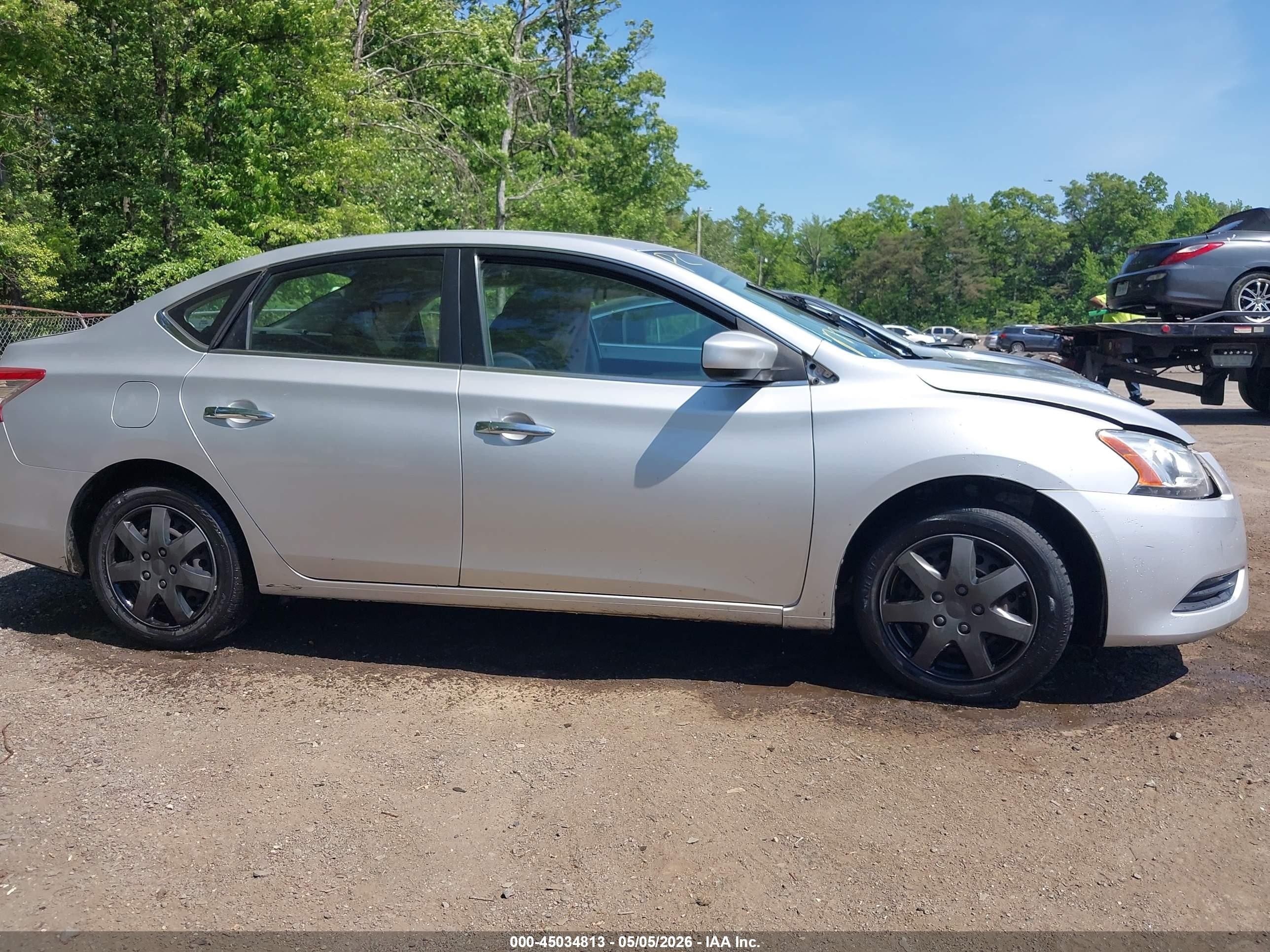 2015 Nissan Sentra Sv Серебряный vin: 3N1AB7AP6FY304907
