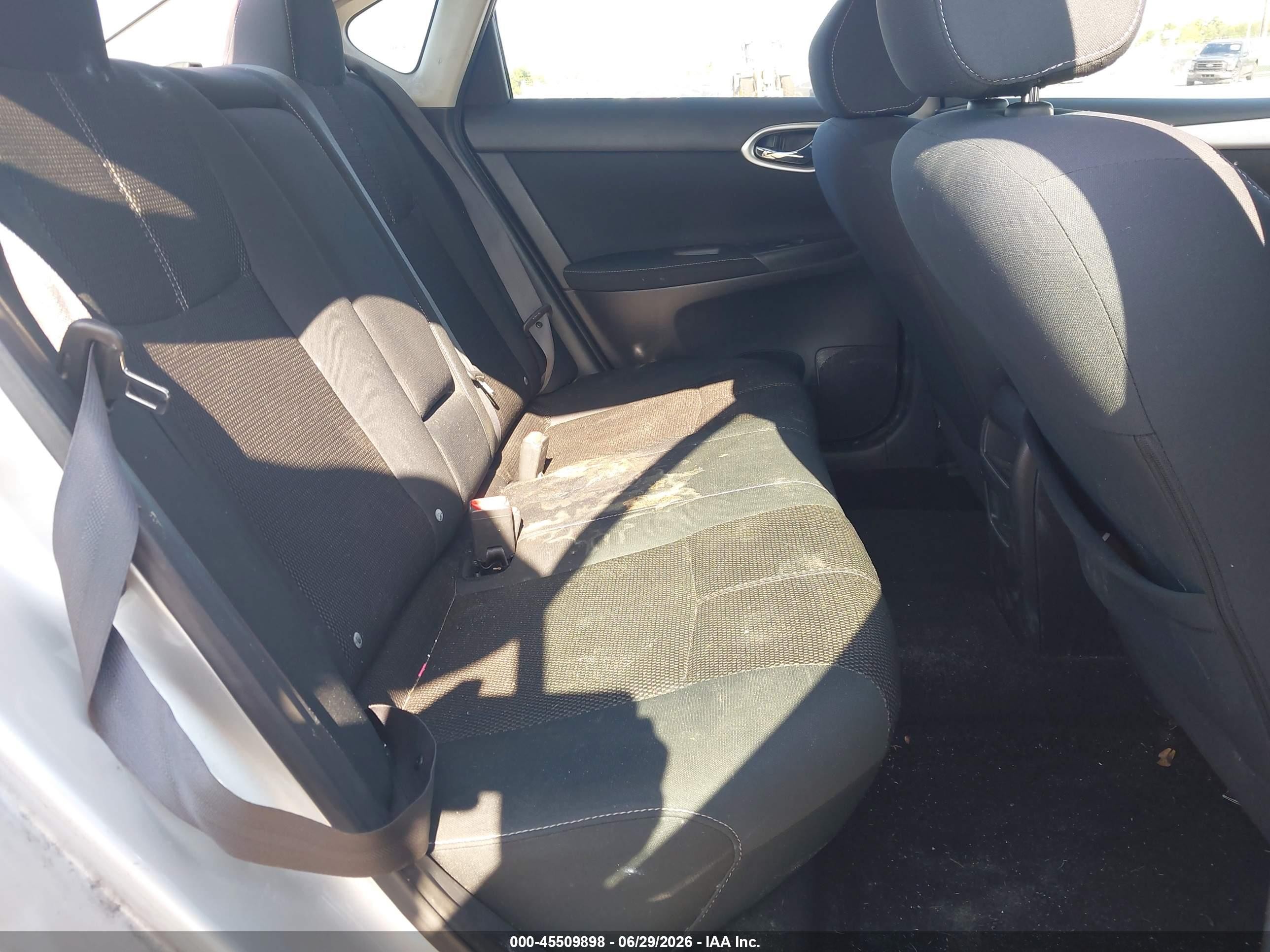 2015 Nissan Sentra S Silver vin: 3N1AB7AP6FY354691
