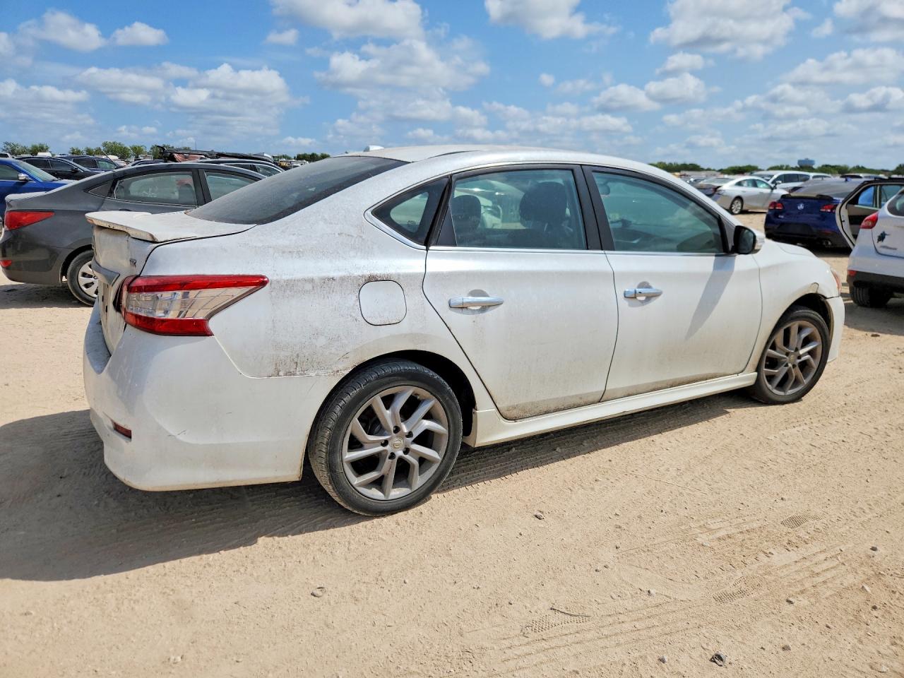 2015 Nissan Sentra Sr Белый vin: 3N1AB7AP6FY377243