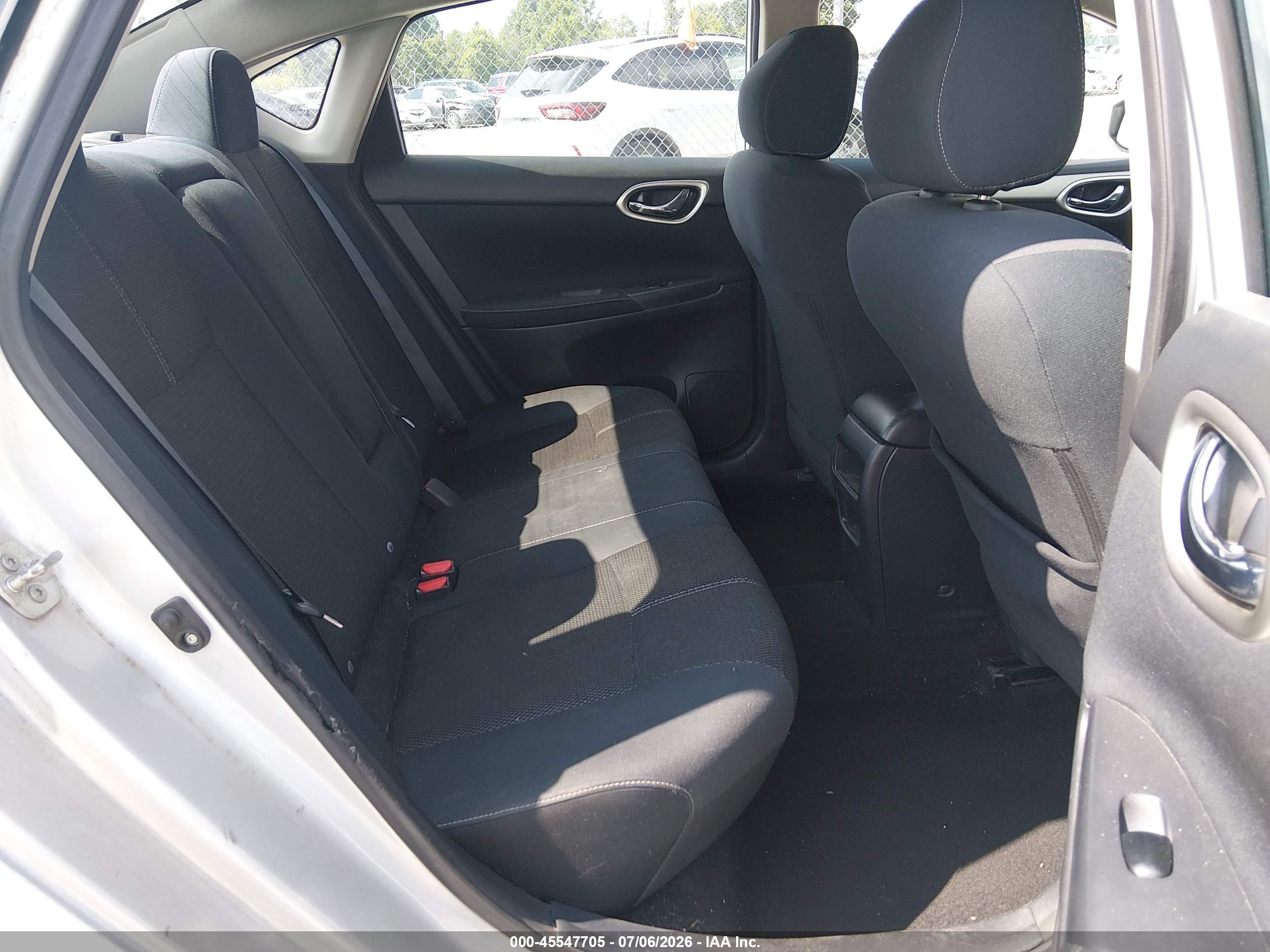 2015 Nissan Sentra S Silver vin: 3N1AB7AP6FY378974