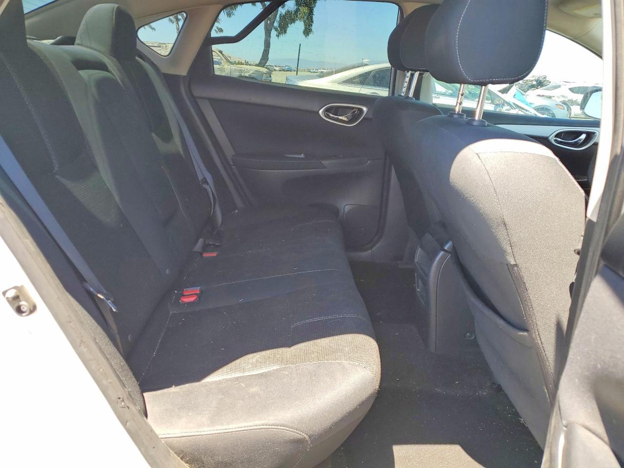 2015 Nissan Sentra S Silver vin: 3N1AB7AP6FY383687