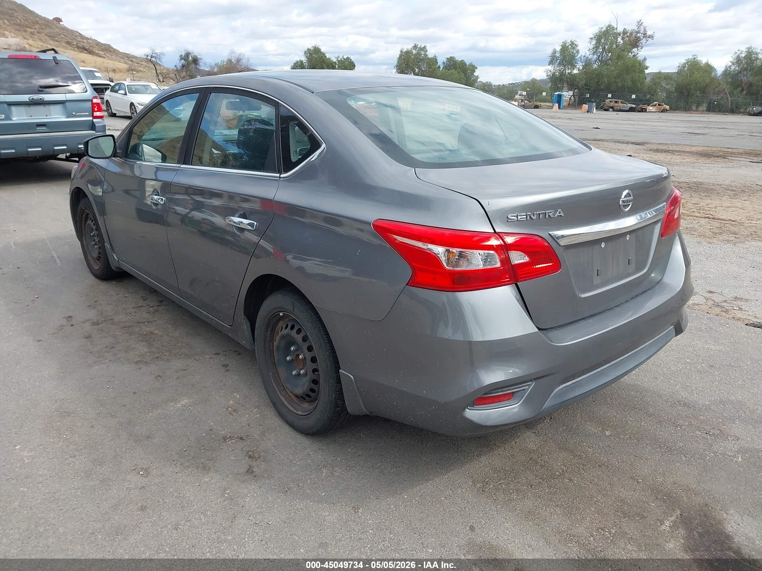 2016 Nissan Sentra S Серый vin: 3N1AB7AP6GY318596