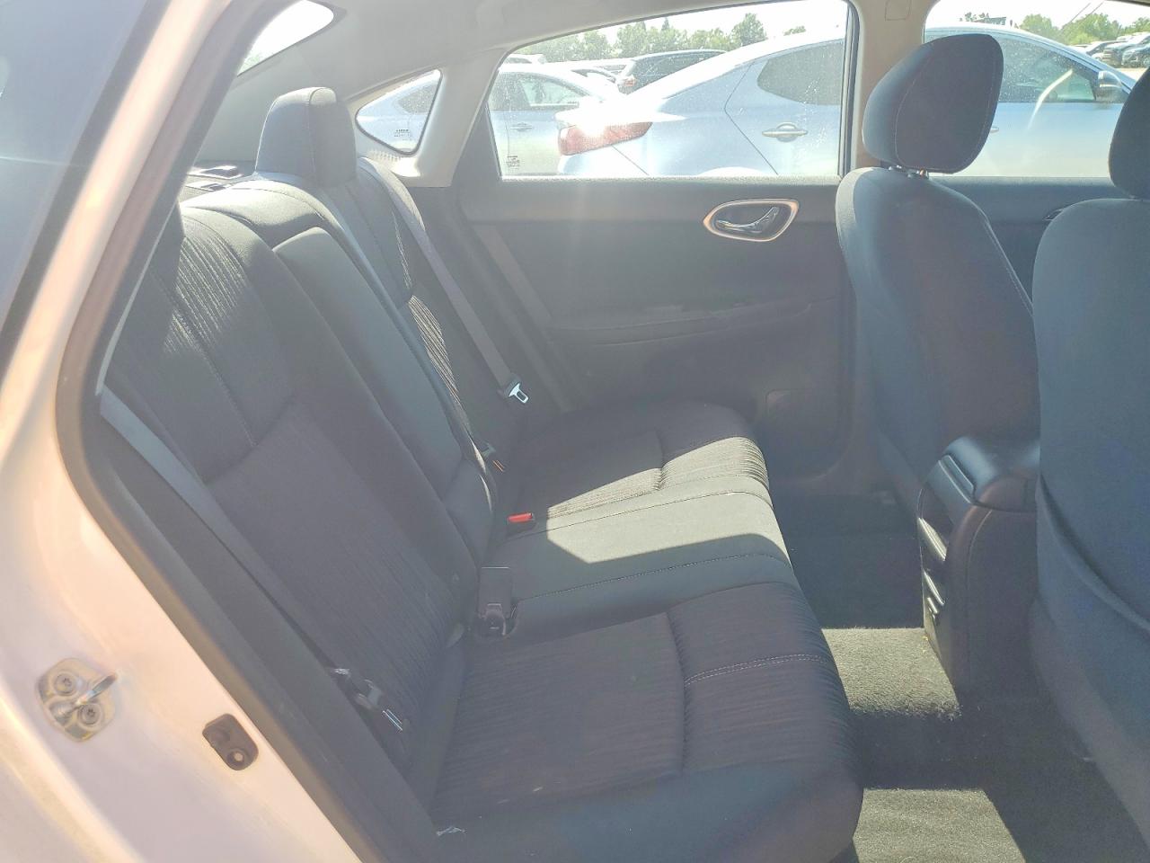2018 Nissan Sentra Sv White vin: 3N1AB7AP6JL639218