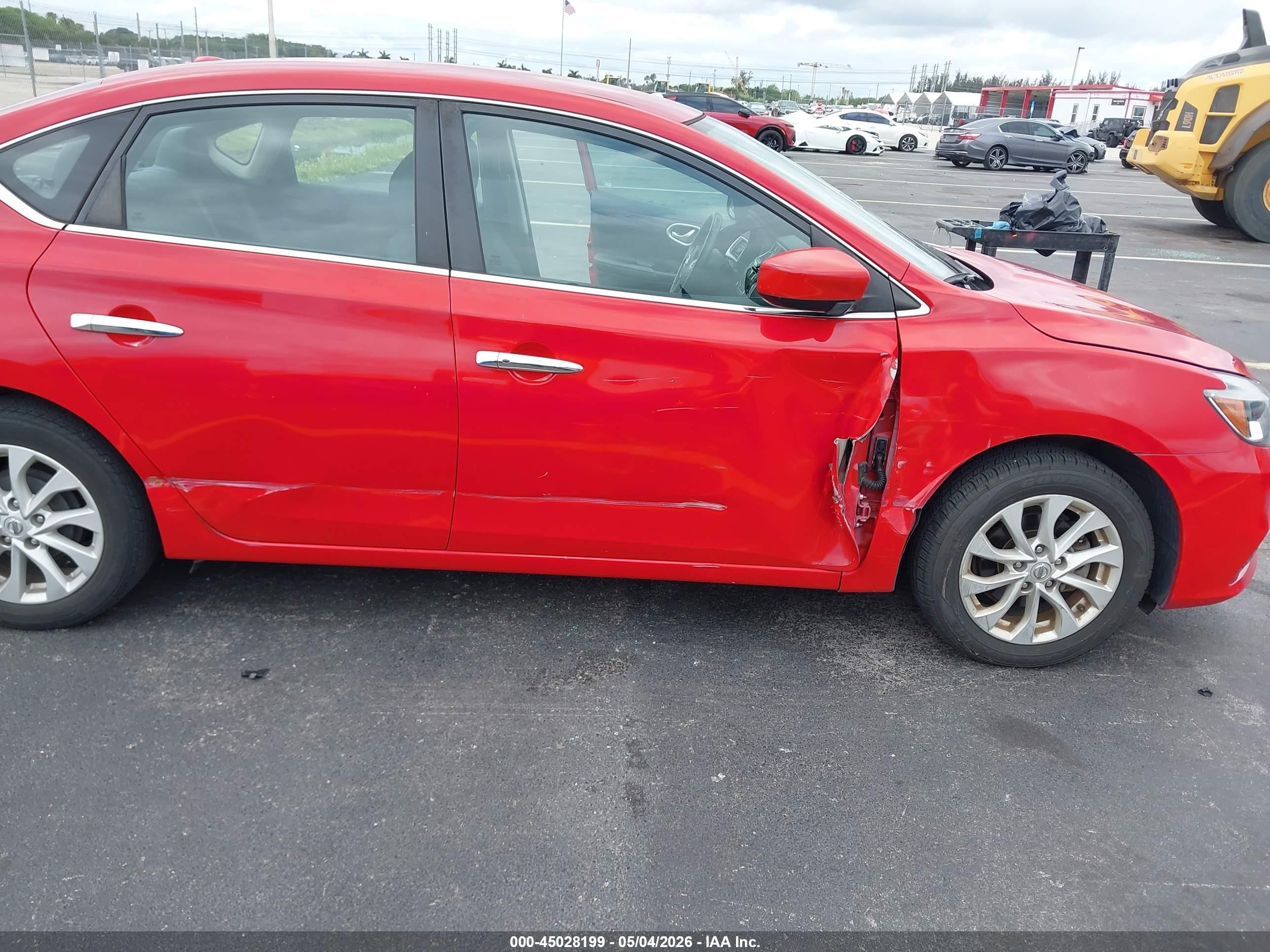 2018 Nissan Sentra Sv Красный vin: 3N1AB7AP6JL660327