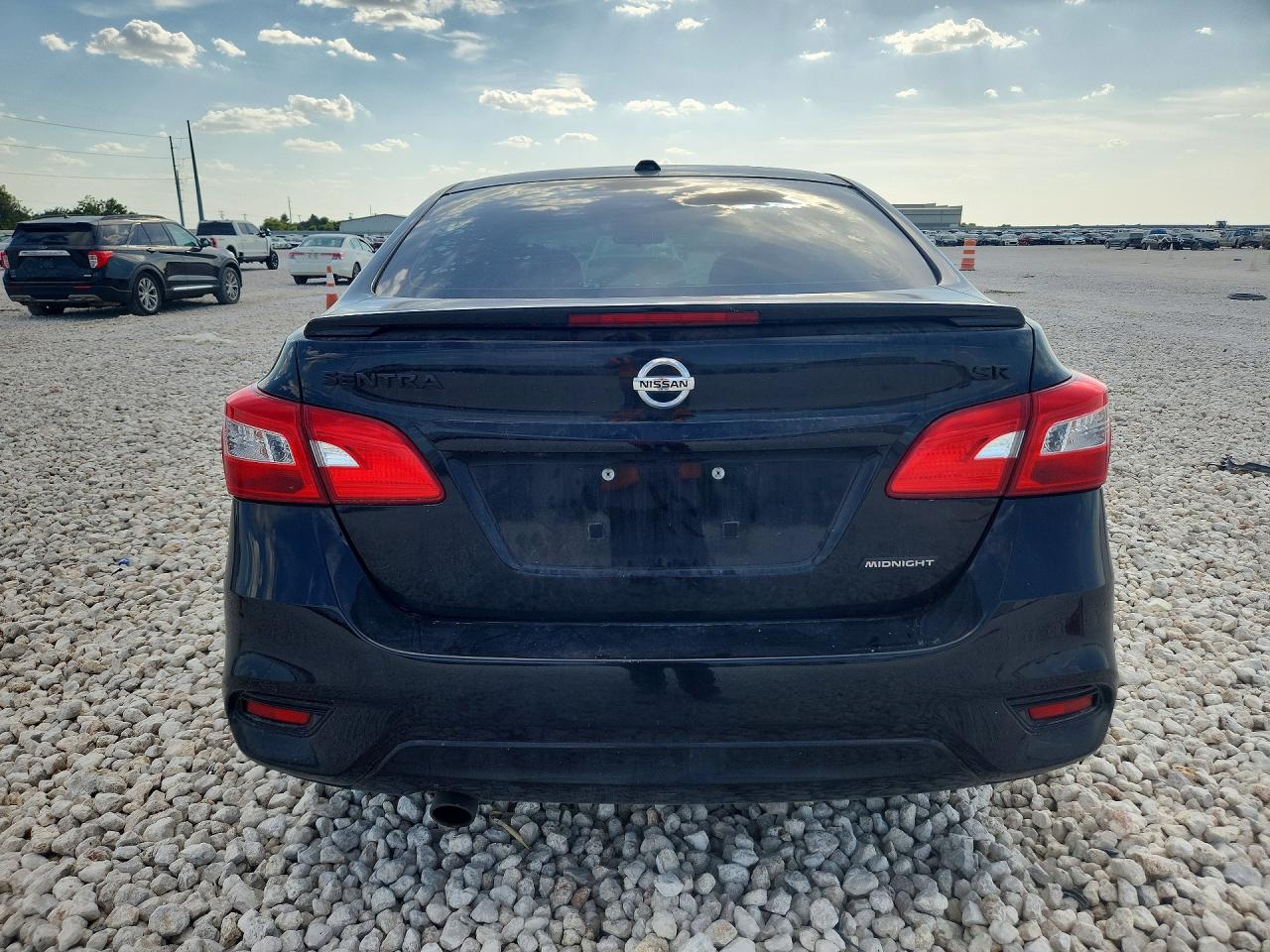 2018 Nissan Sentra Sr Black vin: 3N1AB7AP6JY326348
