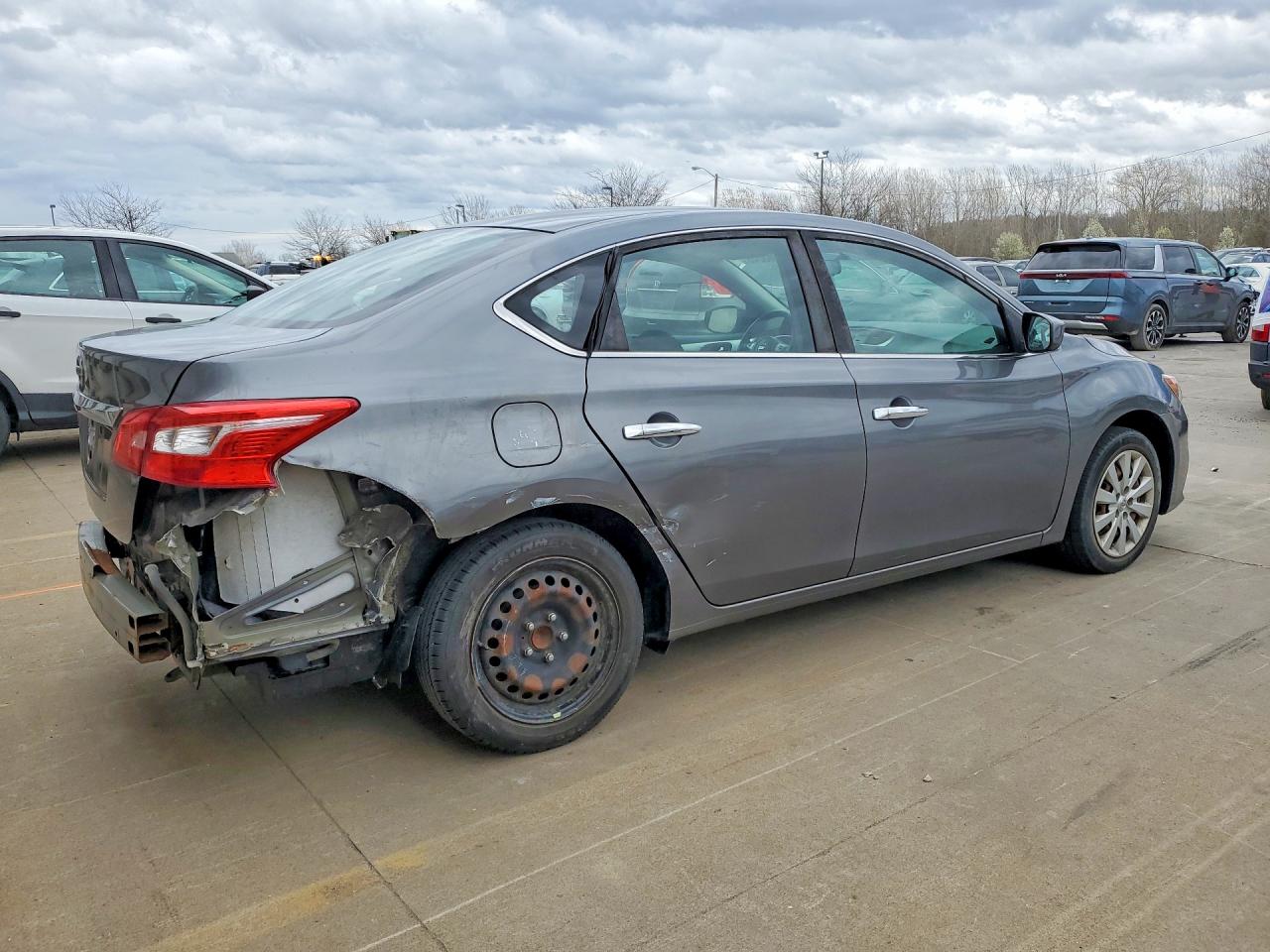 2018 Nissan Sentra S Gray vin: 3N1AB7AP6JY327306