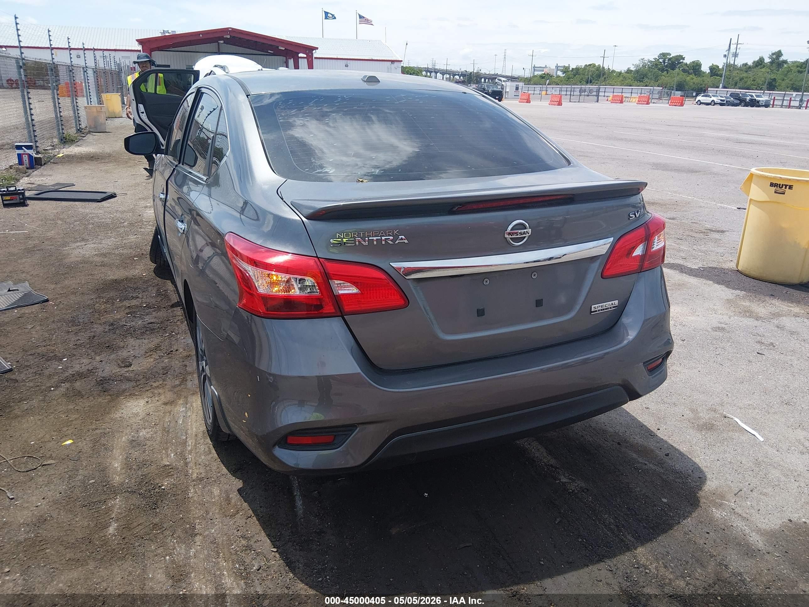 2019 Nissan Sentra Sv Gray vin: 3N1AB7AP6KY211024