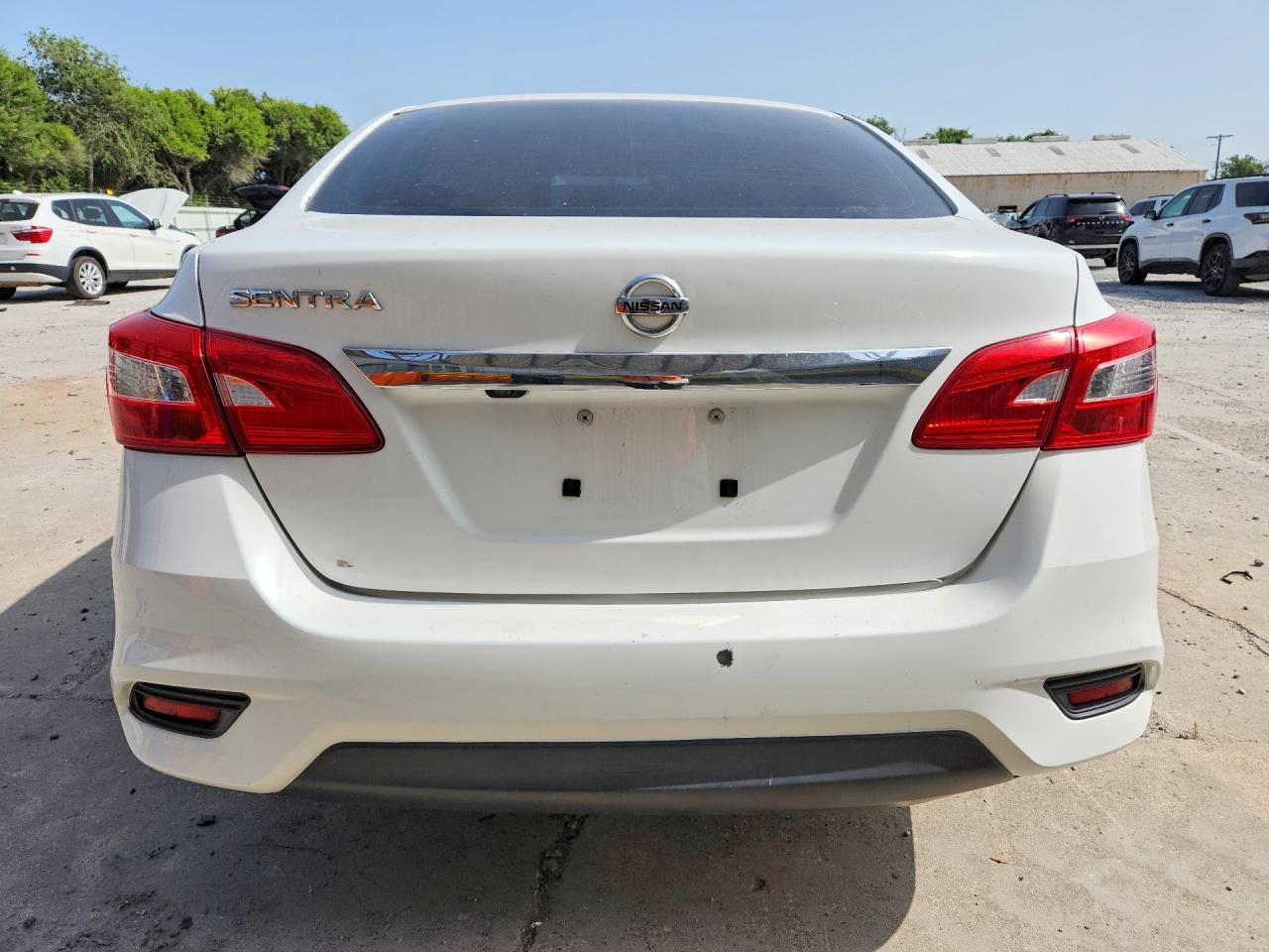 2019 Nissan Sentra S White vin: 3N1AB7AP6KY243892