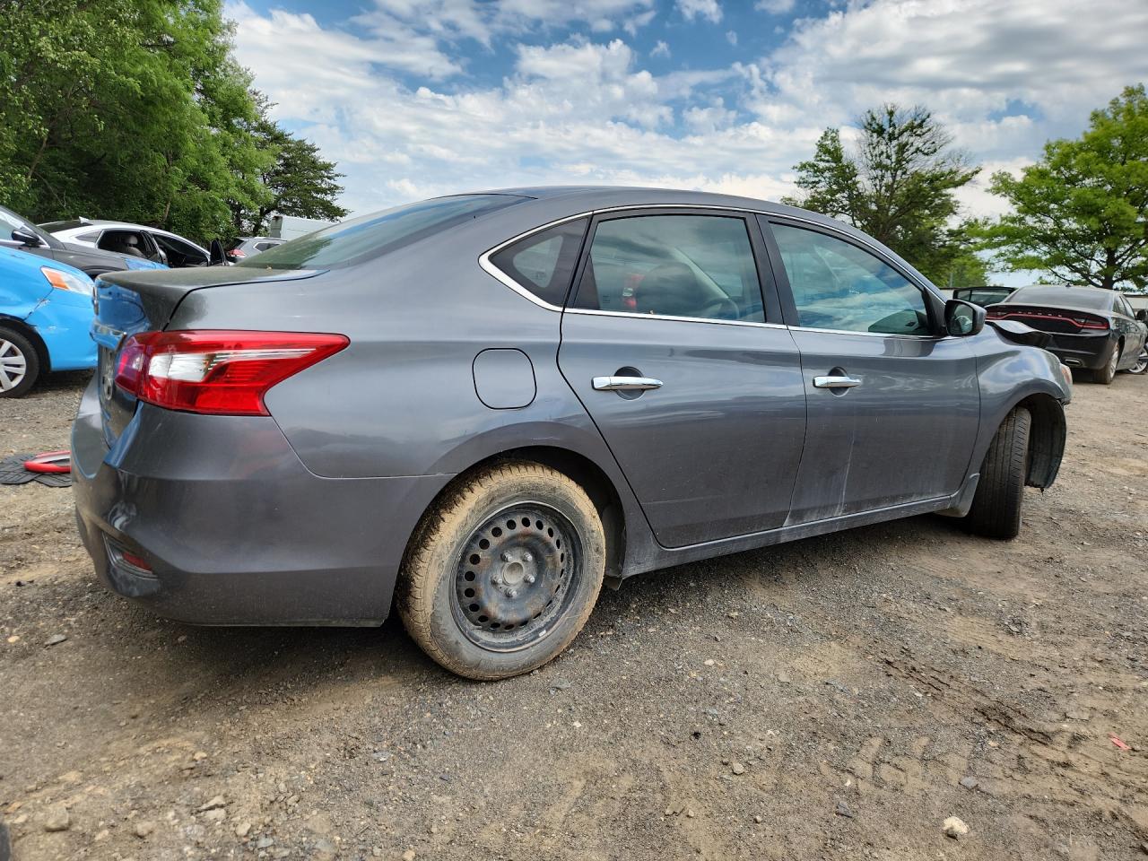 2019 Nissan Sentra S Серый vin: 3N1AB7AP6KY349968 Damage: Right Qtr Panel, Dent(S) W/ Paint Dmg, 9 To 10 Inches