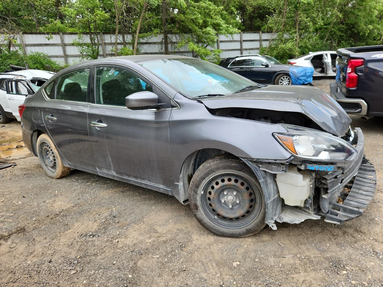 2019 Nissan Sentra S Серый vin: 3N1AB7AP6KY349968 Damage: Right Head Lamp, Heavy Scratch, Replacement Required