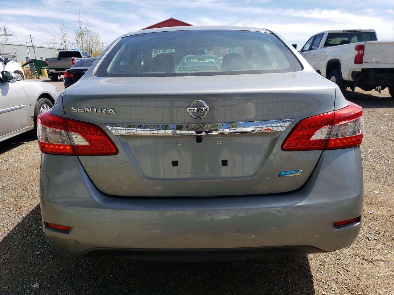2013 Nissan Sentra S Серебряный vin: 3N1AB7AP7DL637241