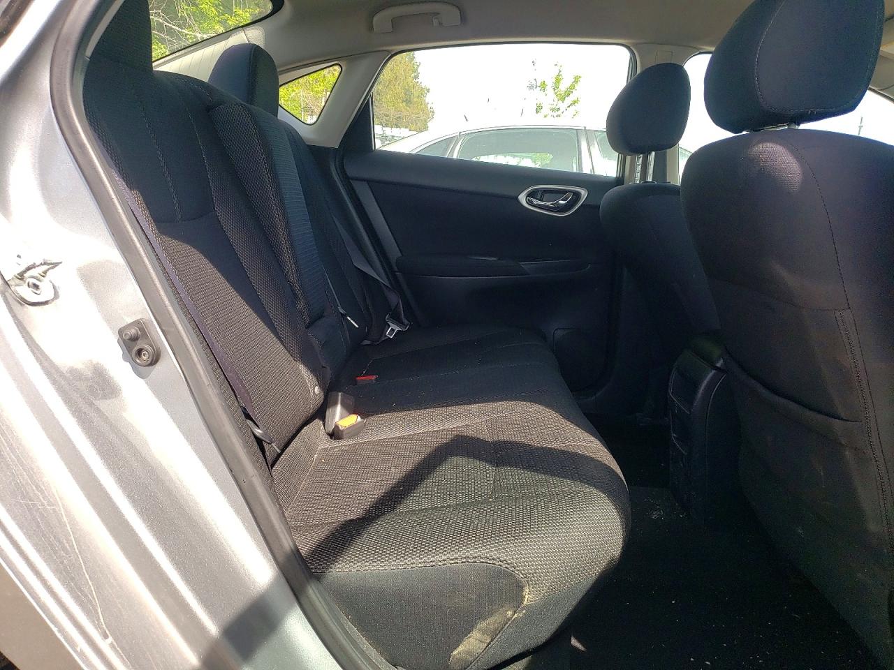 2013 Nissan Sentra S Серебряный vin: 3N1AB7AP7DL637241
