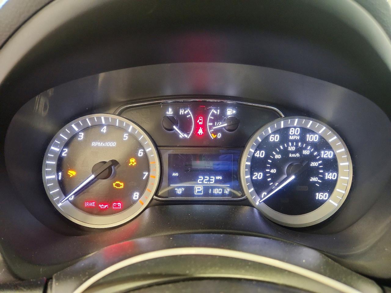 2013 Nissan Sentra S/sv/sr/sl Серебряный vin: 3N1AB7AP7DL682700