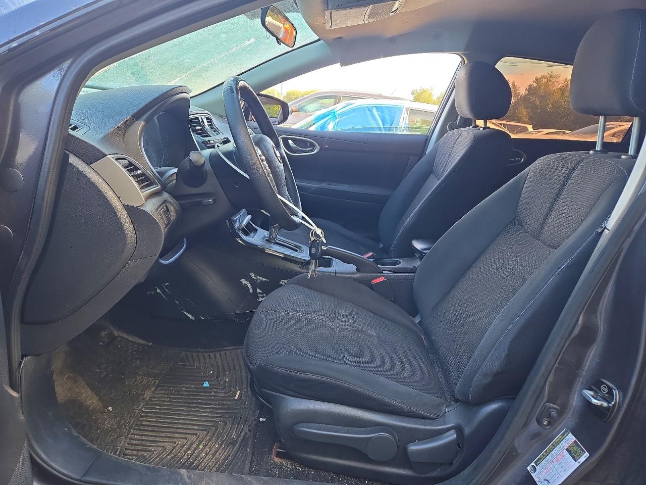 2014 Nissan Sentra S Серый vin: 3N1AB7AP7EL609165