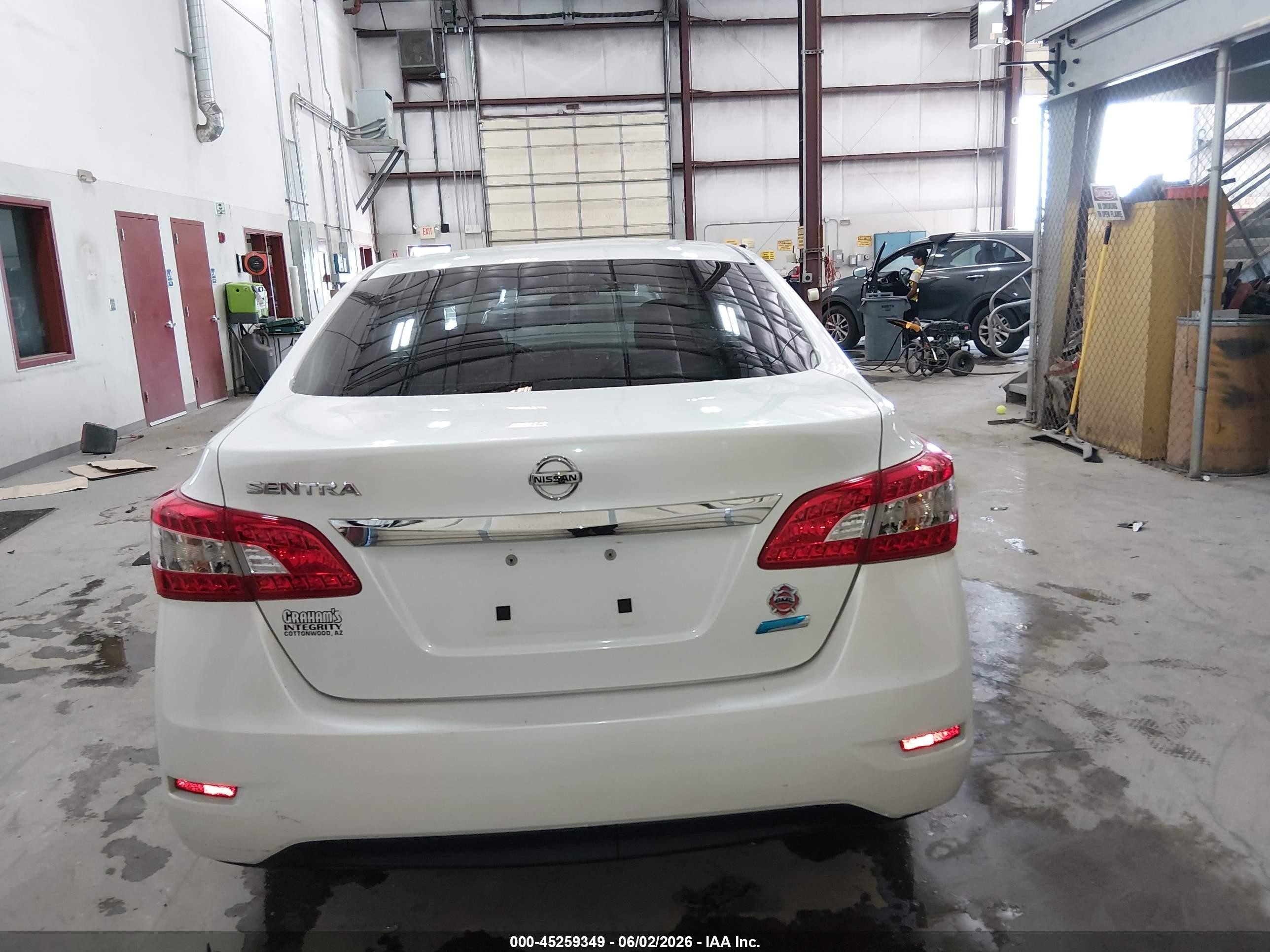 2014 Nissan Sentra S White vin: 3N1AB7AP7EL687476