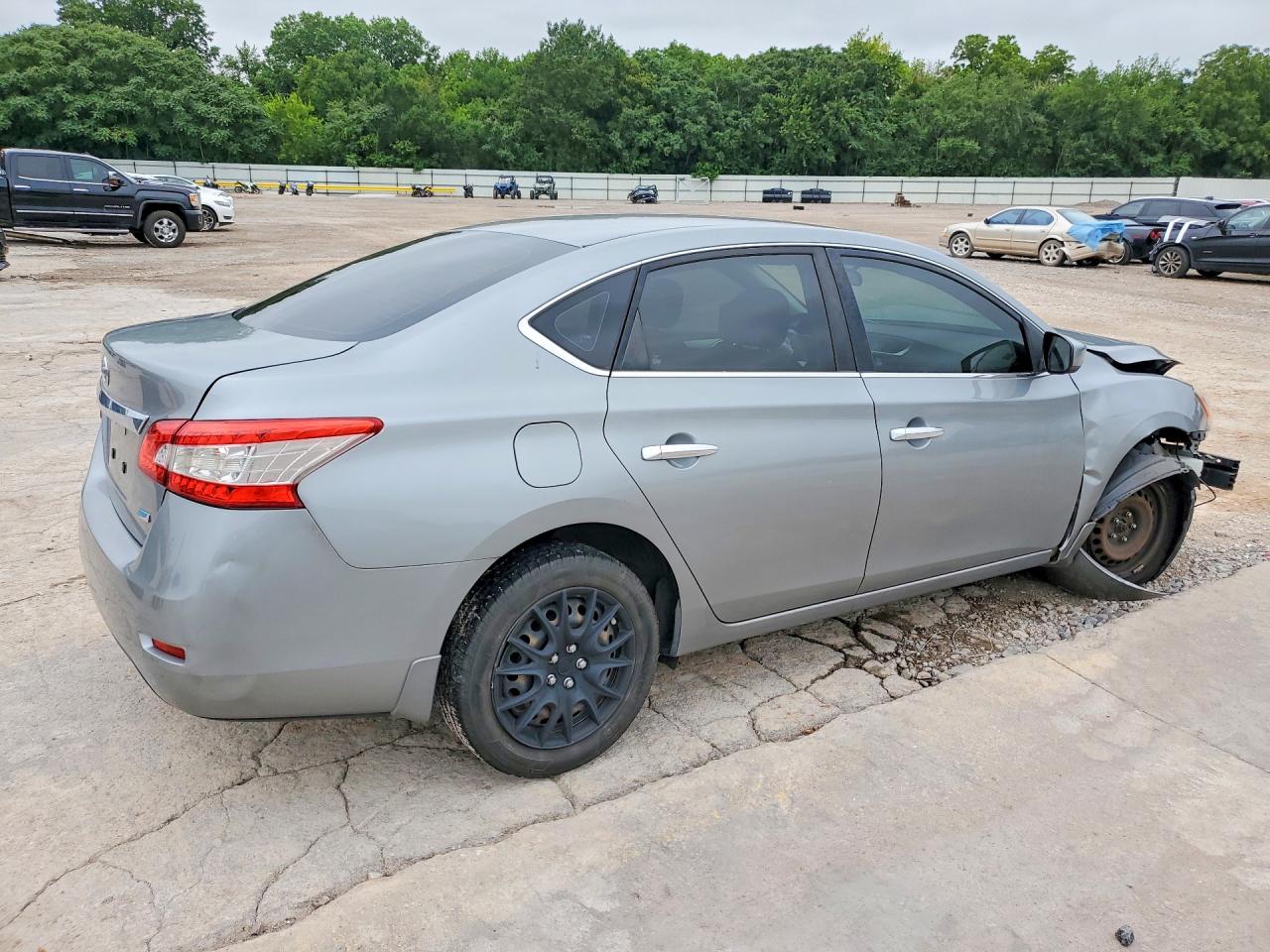 2014 Nissan Sentra S Серый vin: 3N1AB7AP7EL689339