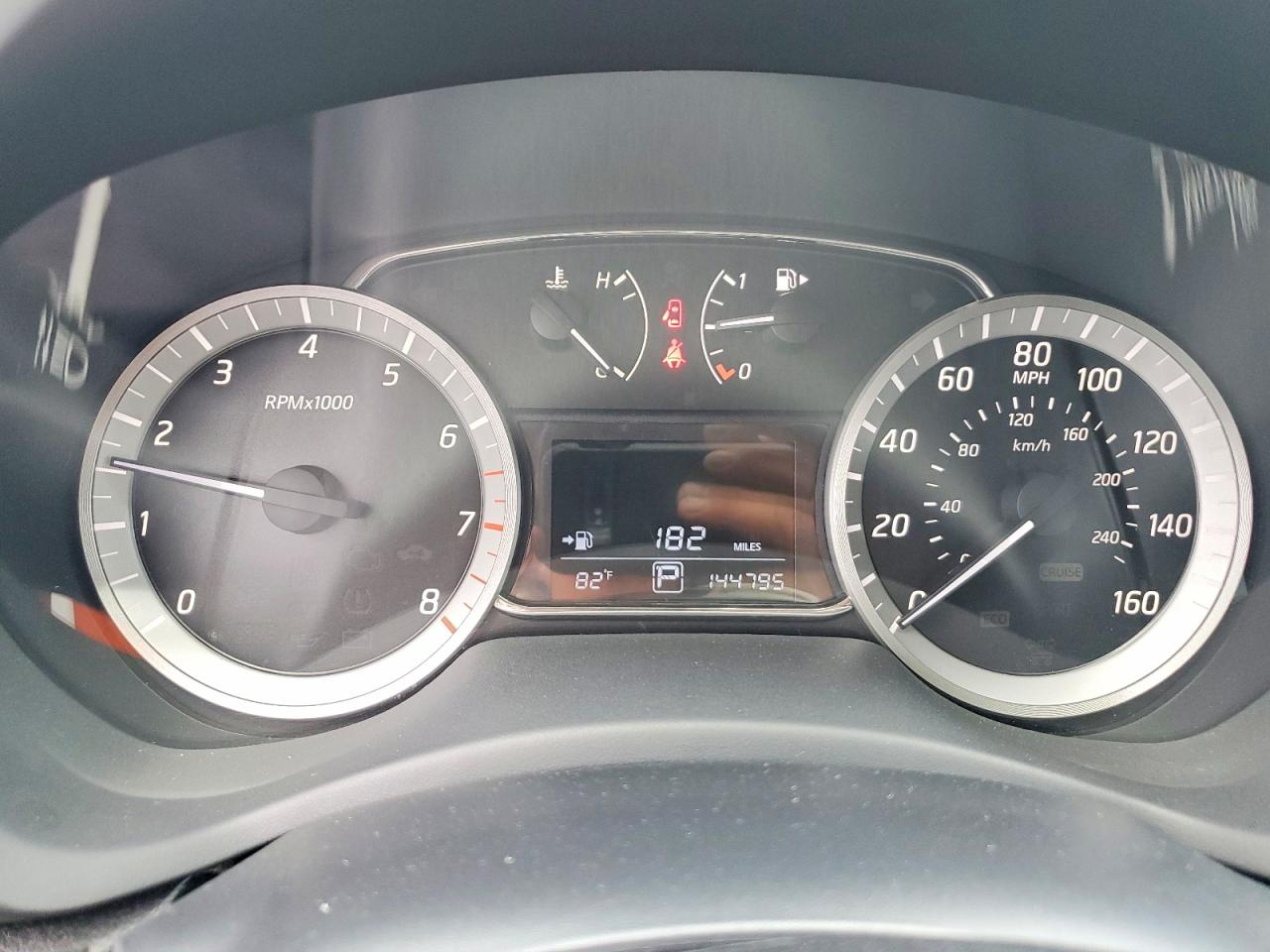 2014 Nissan Sentra Sv Silver vin: 3N1AB7AP7EY260639