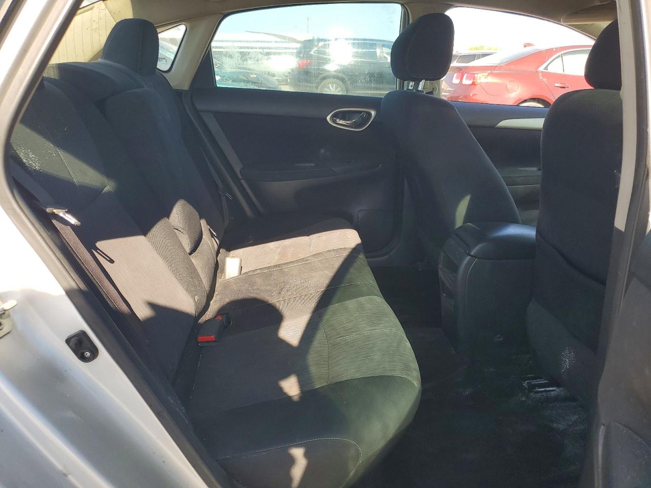 2015 Nissan Sentra Sv Silver vin: 3N1AB7AP7FL632530