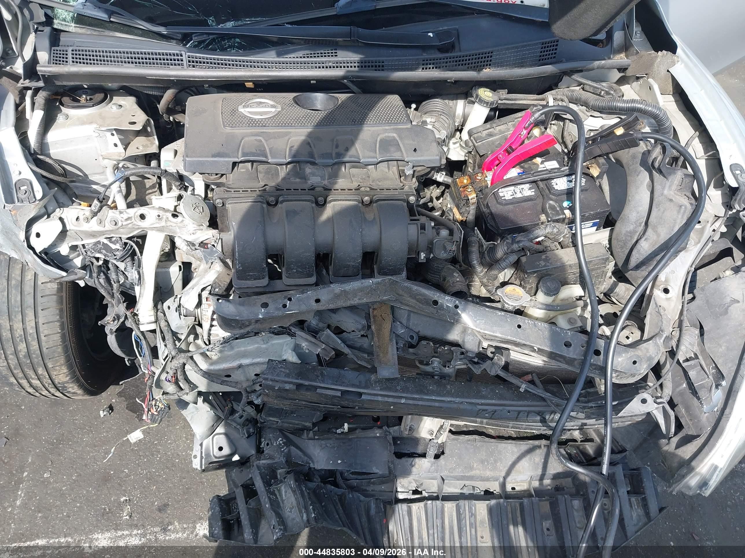 2015 Nissan Sentra S Серебряный vin: 3N1AB7AP7FY215525