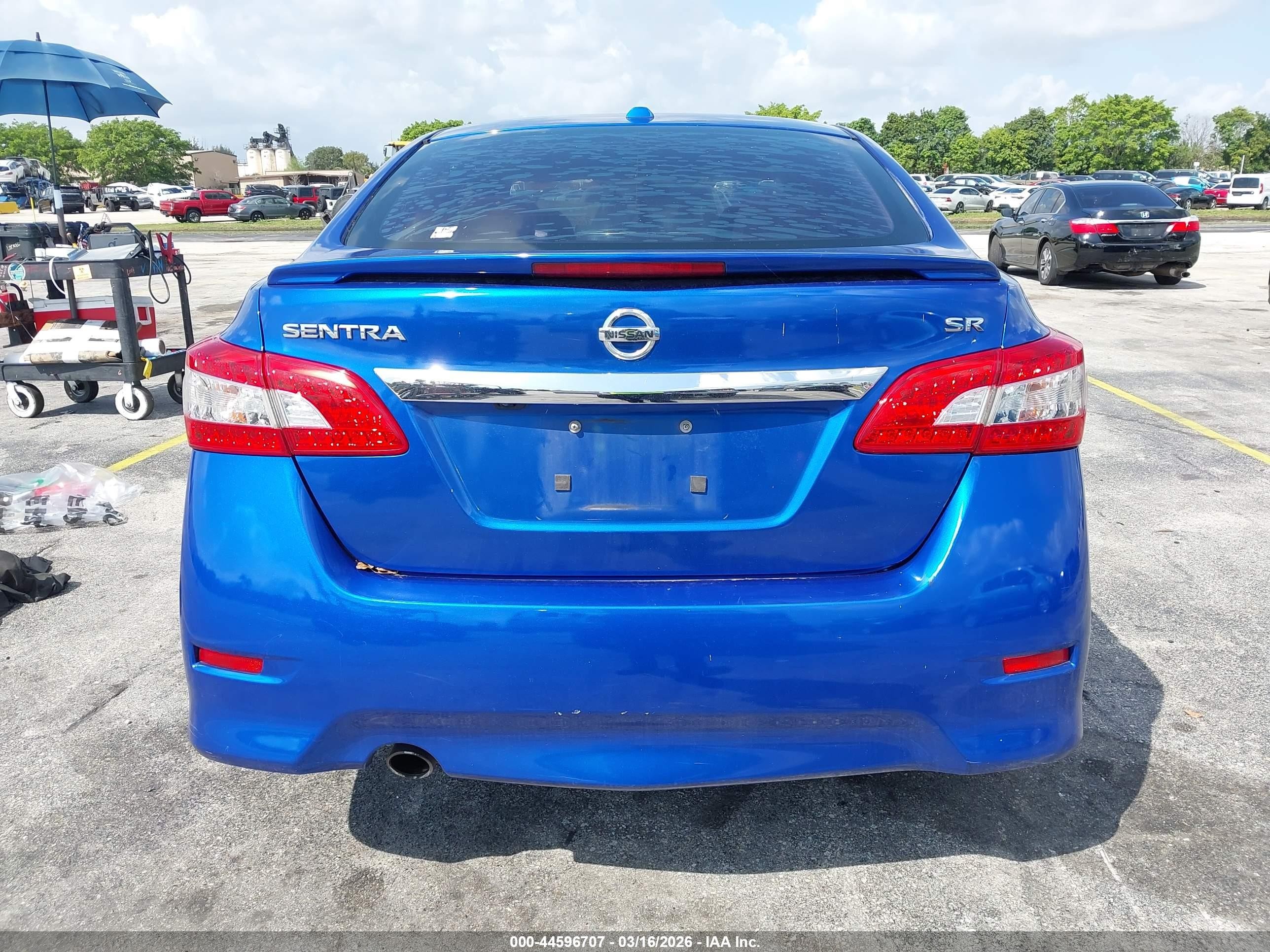 2015 Nissan Sentra Sr Blue vin: 3N1AB7AP7FY218408