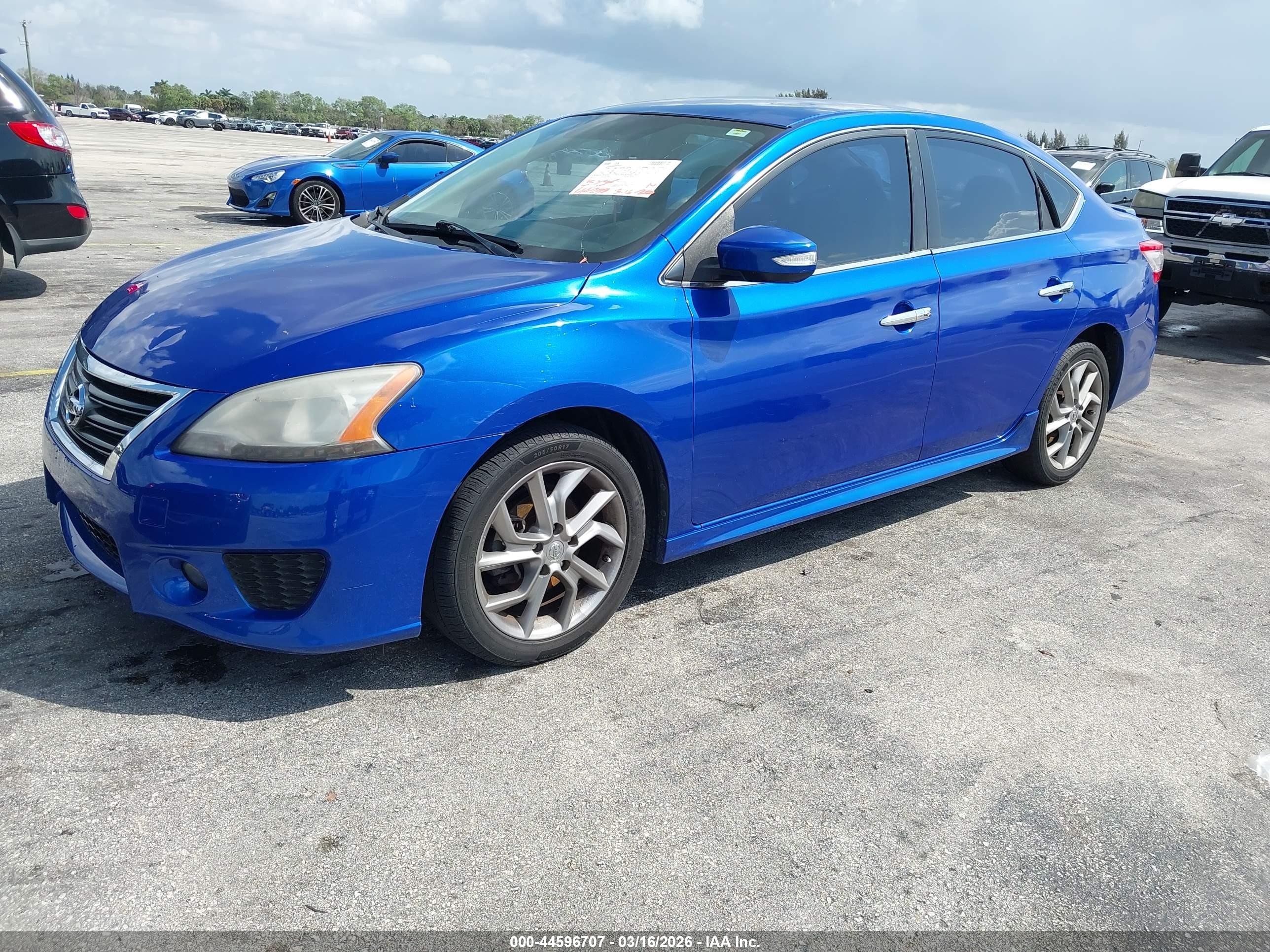 2015 Nissan Sentra Sr Blue vin: 3N1AB7AP7FY218408