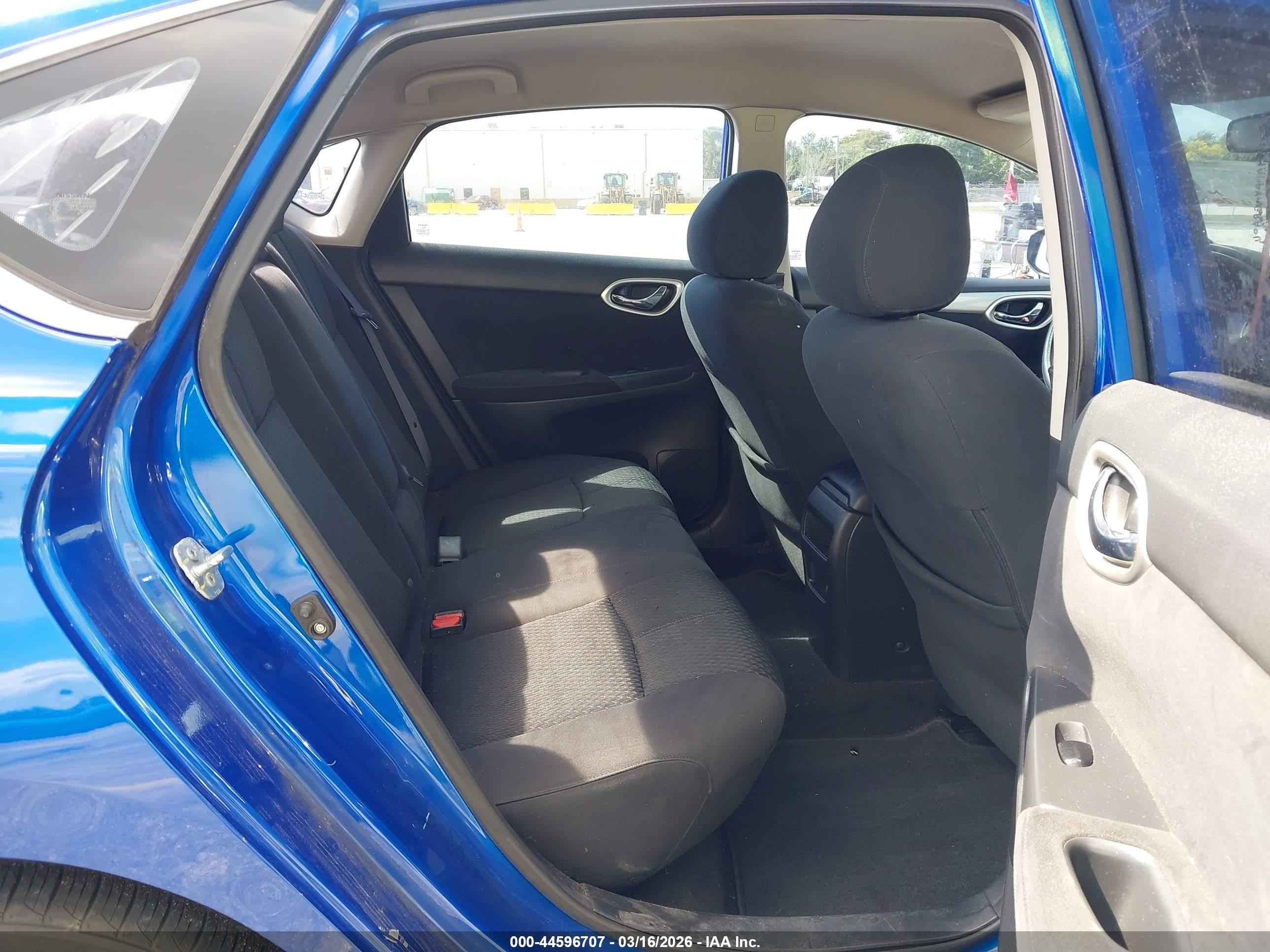 2015 Nissan Sentra Sr Blue vin: 3N1AB7AP7FY218408