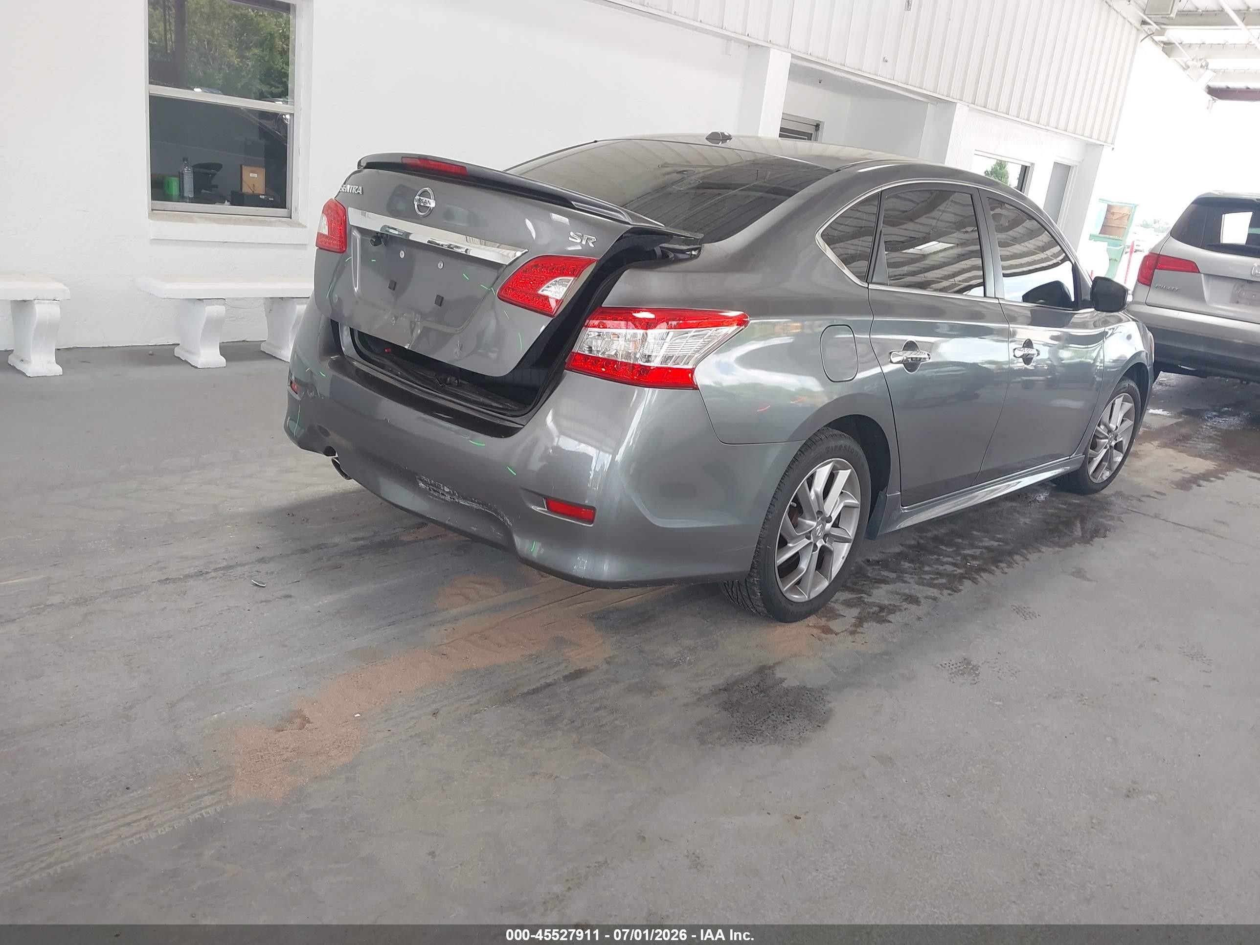 2015 Nissan Sentra Sr Gray vin: 3N1AB7AP7FY225469