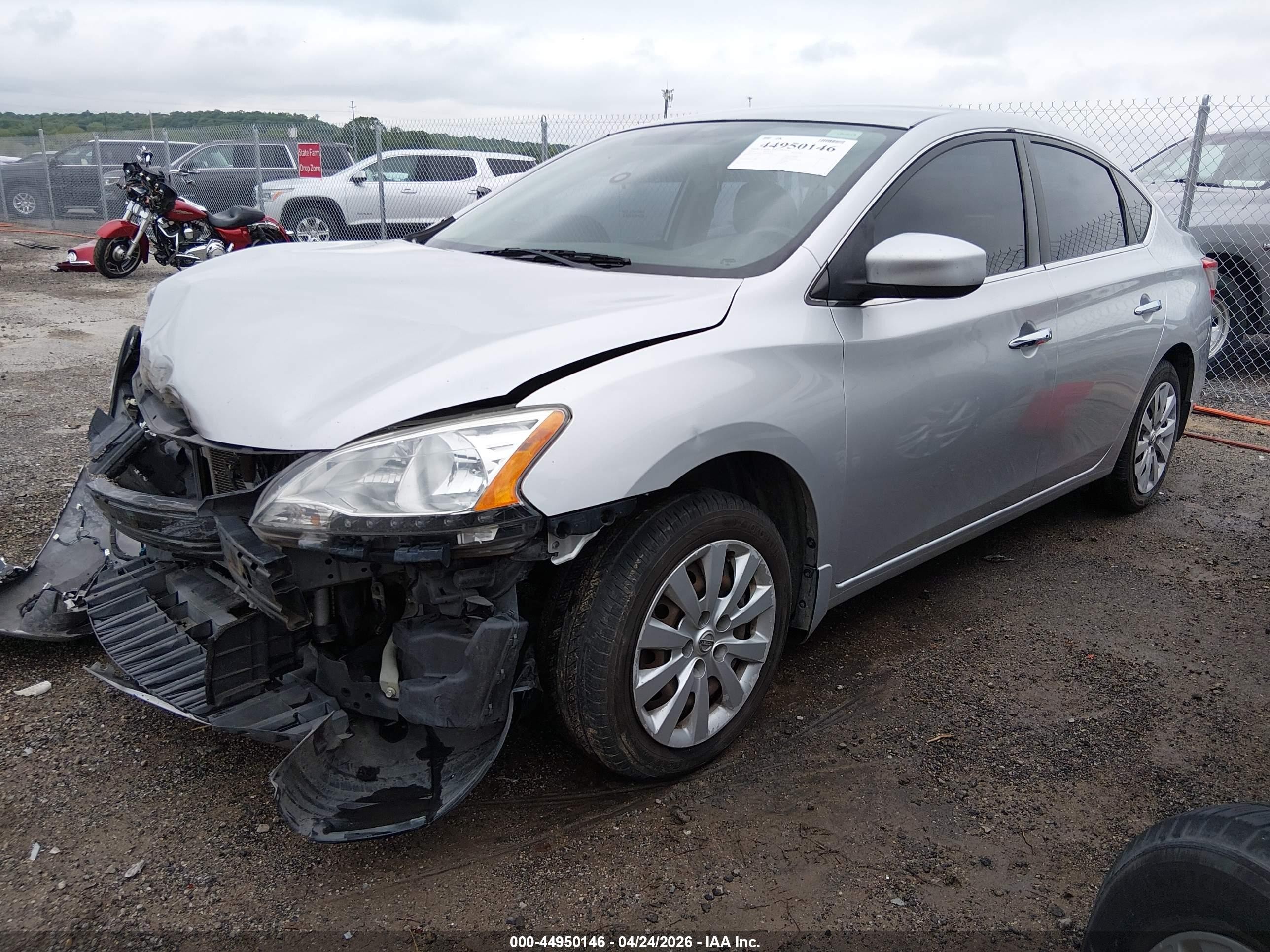 2015 Nissan Sentra Sv Серебряный vin: 3N1AB7AP7FY228226