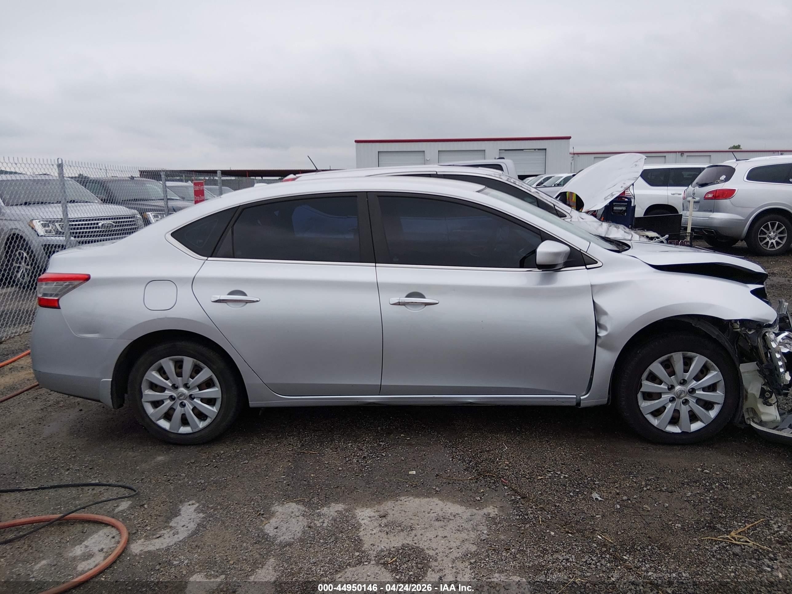 2015 Nissan Sentra Sv Серебряный vin: 3N1AB7AP7FY228226