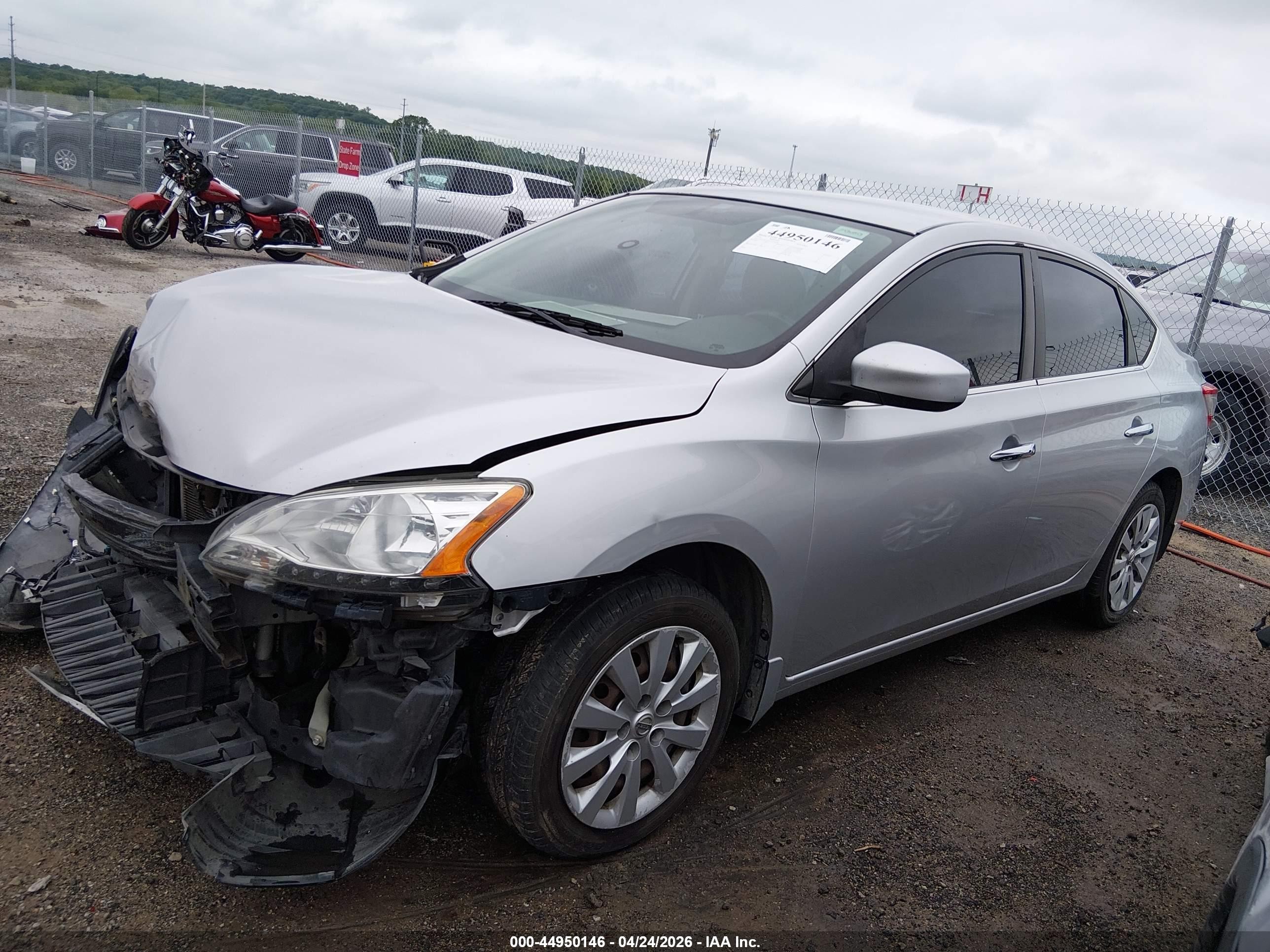 2015 Nissan Sentra Sv Серебряный vin: 3N1AB7AP7FY228226