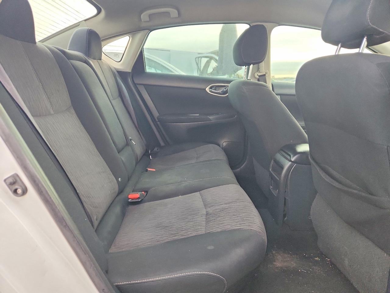 2015 Nissan Sentra Sv Белый vin: 3N1AB7AP7FY243387